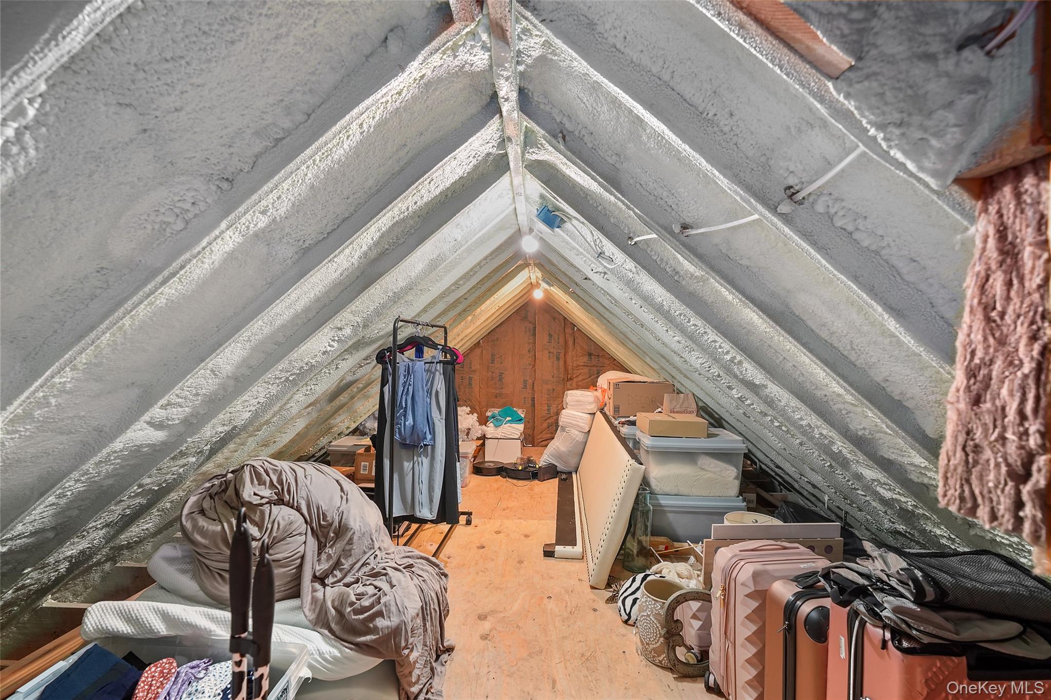 White Plains, New York, 10603, United States, 3 Bedrooms Bedrooms, ,3 BathroomsBathrooms,Residential,For Sale,1933056