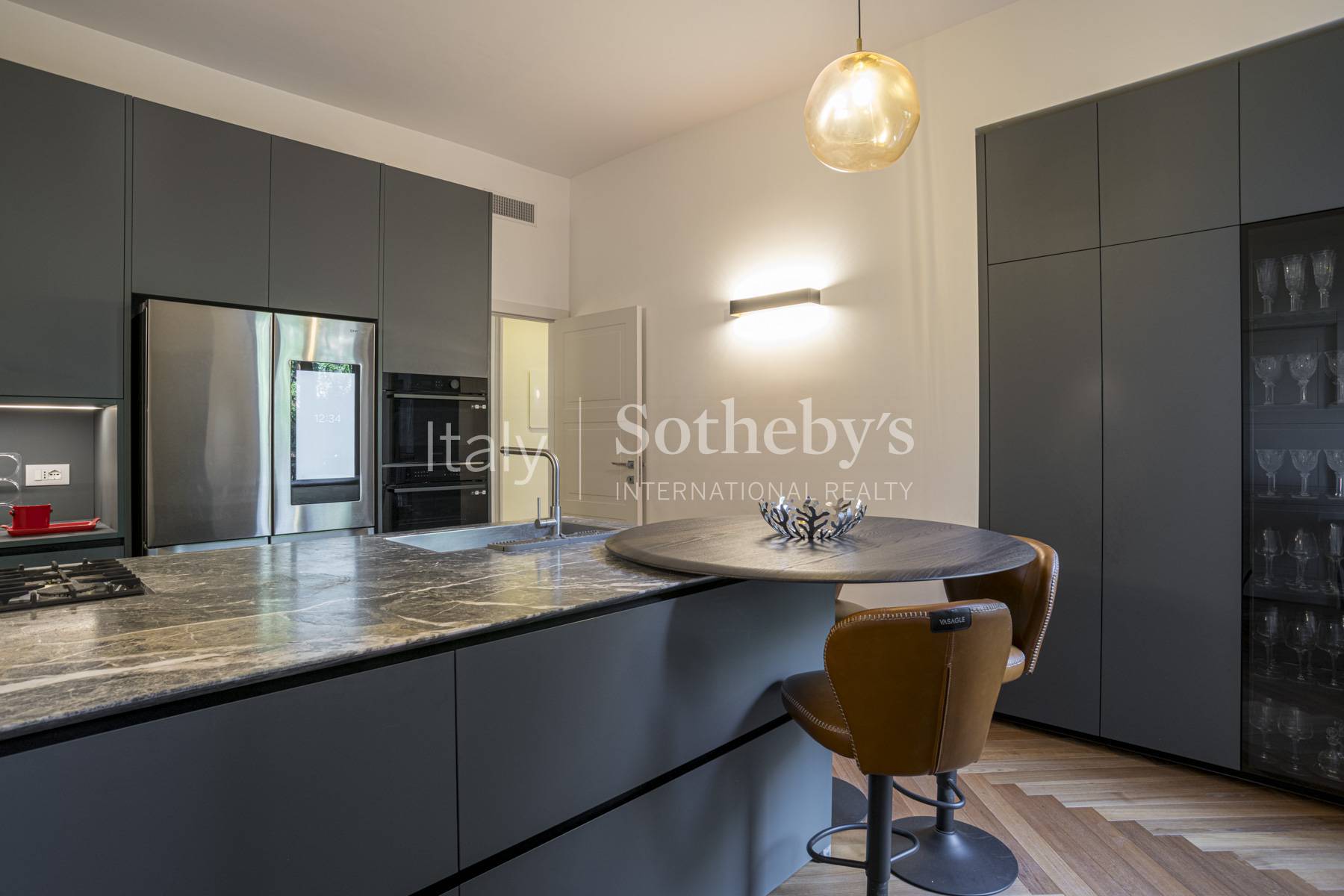  Fine renovated large scale apartment - 物件實景
