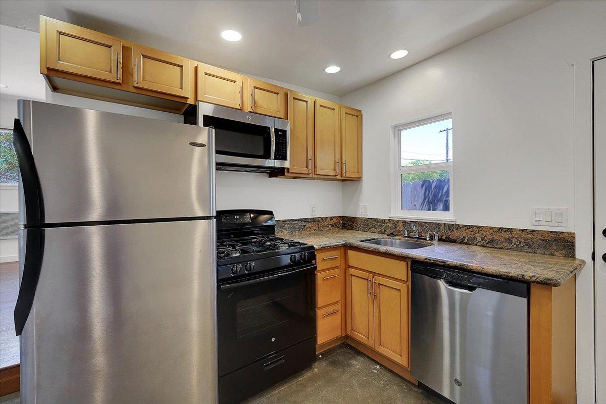 Sacramento, California, 95822, United States, 3 Bedrooms Bedrooms, ,2 BathroomsBathrooms,Residential,For Sale,1912719