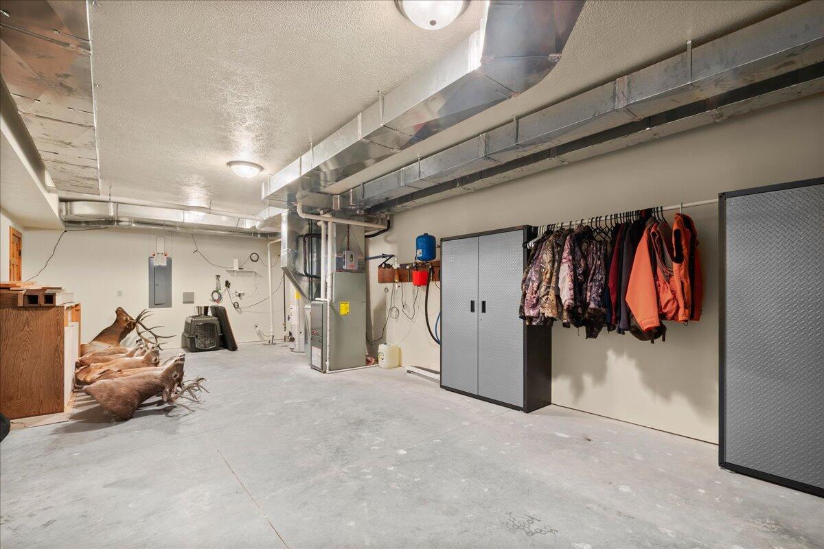 Remus, Michigan, 49340, United States, 3 Bedrooms Bedrooms, ,3 BathroomsBathrooms,Residential,For Sale,1979696