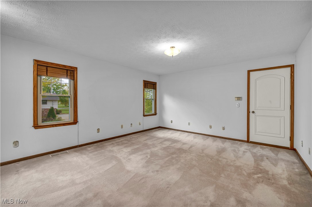 Lagrange, Ohio, 44050, United States, 3 Bedrooms Bedrooms, ,3 BathroomsBathrooms,Residential,For Sale,1988206