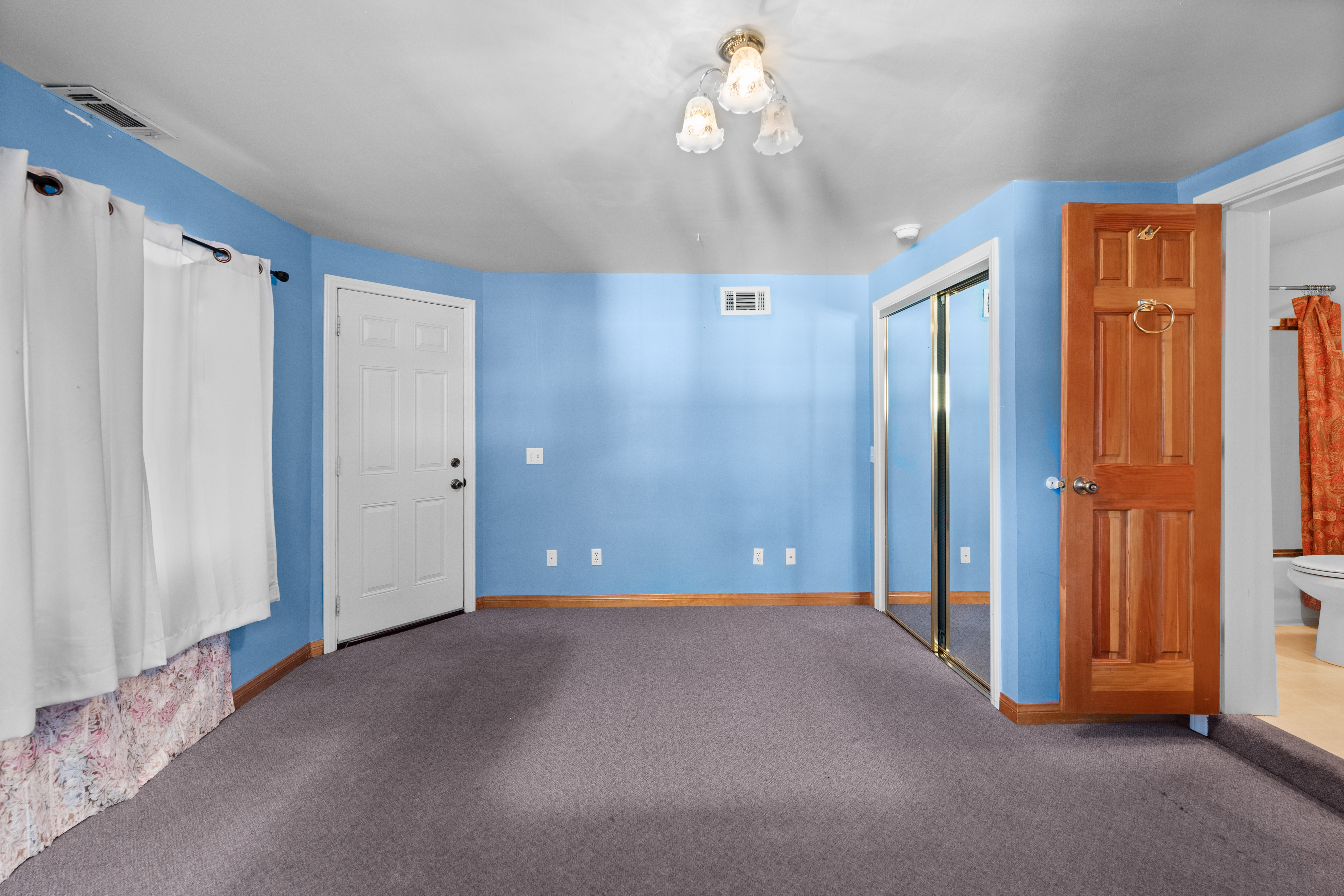 39251 Cedar Dell Road, Fawnskin, CA 92333 - 物件實景
