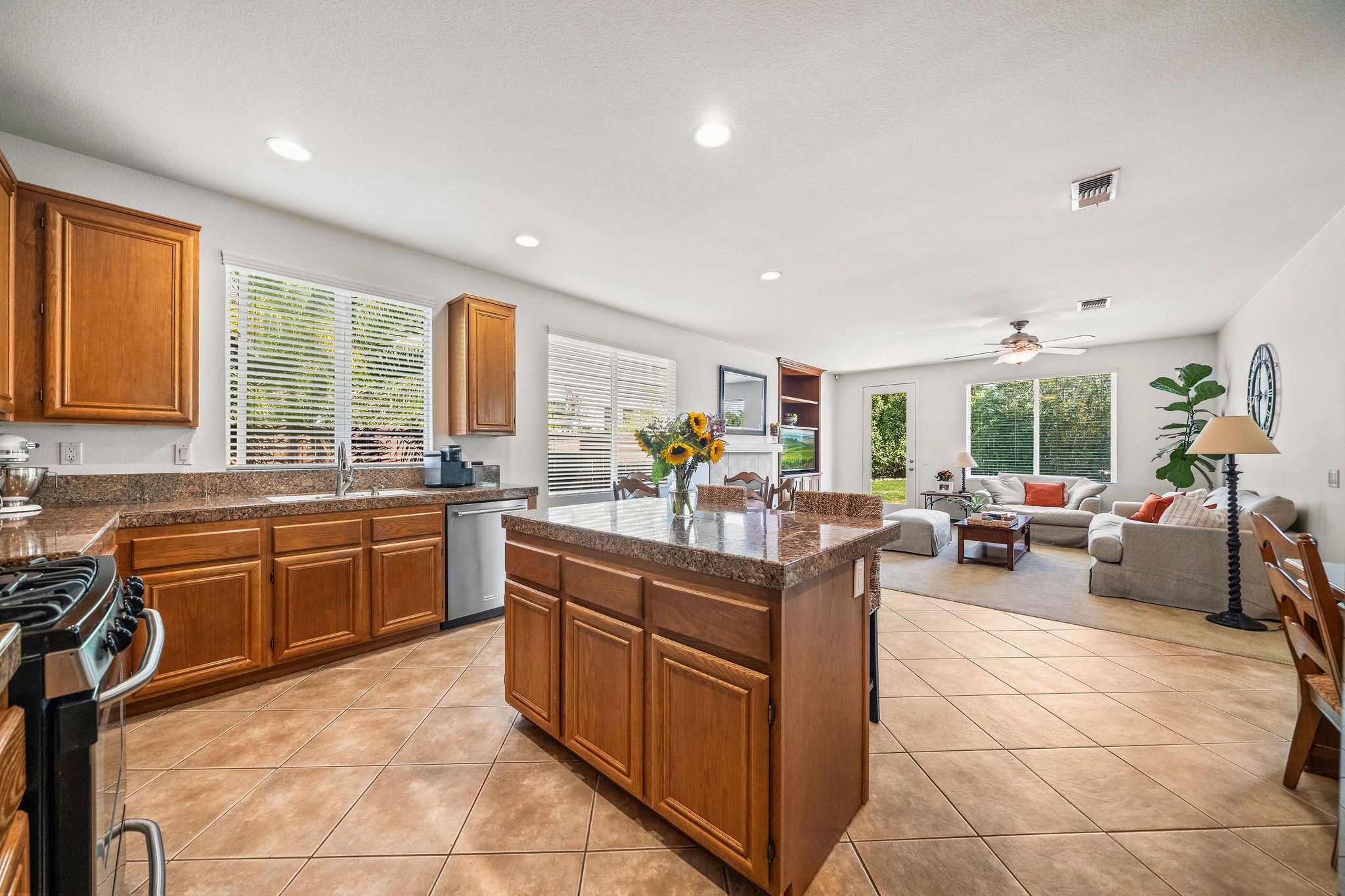  26136 Castle Lane, Murrieta, CA 92563 - 物件實景