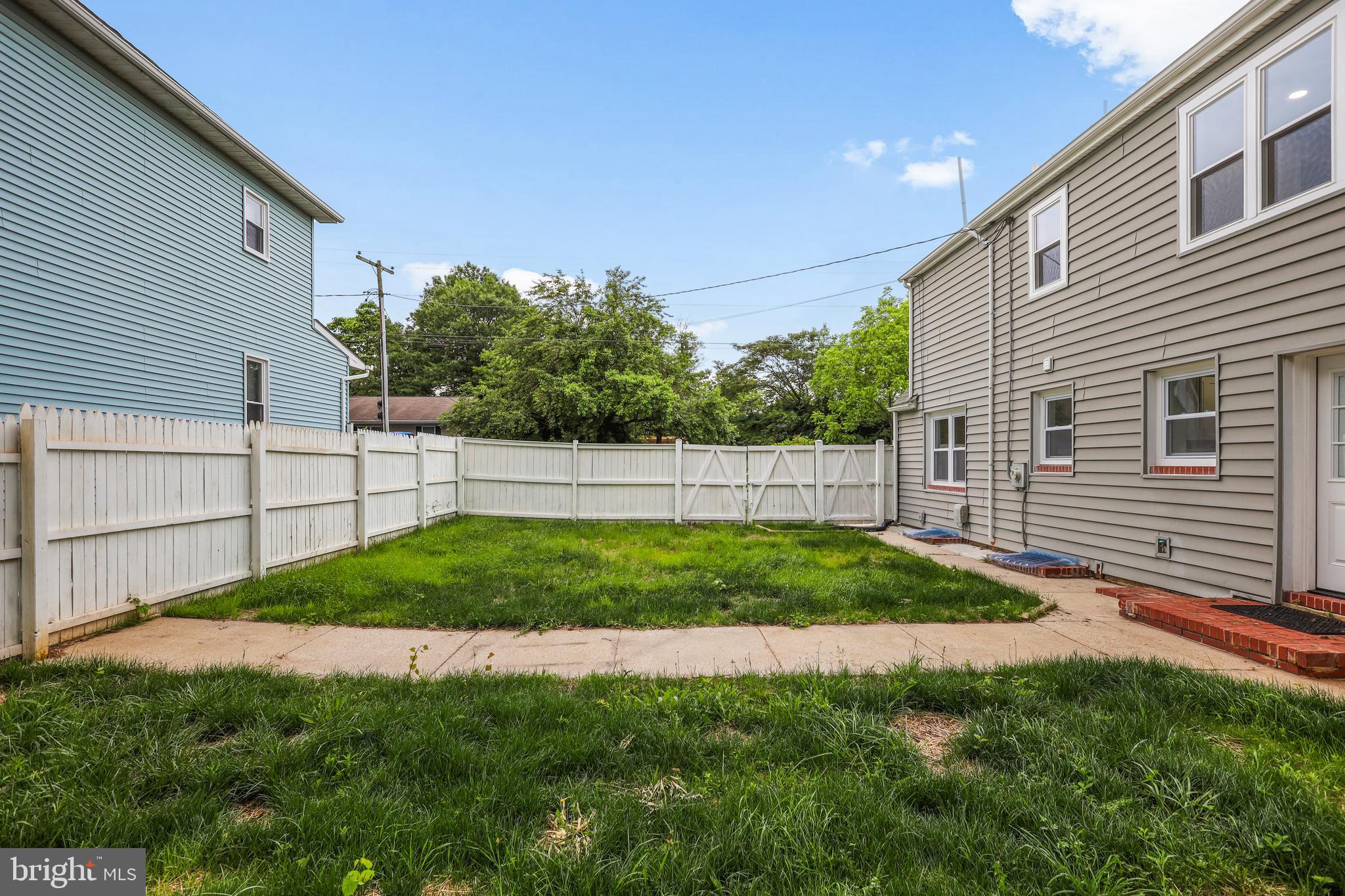 Glen Burnie, Maryland, 21061, United States, 4 Bedrooms Bedrooms, ,4 BathroomsBathrooms,Residential,For Sale,1900574