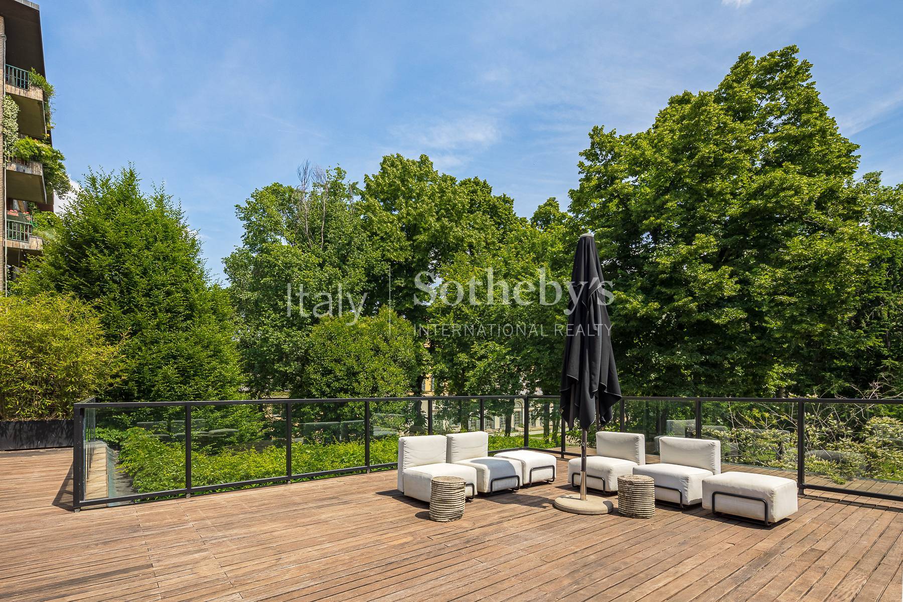  Independent property surrounded by greenery in the center of Milan - 物件實景