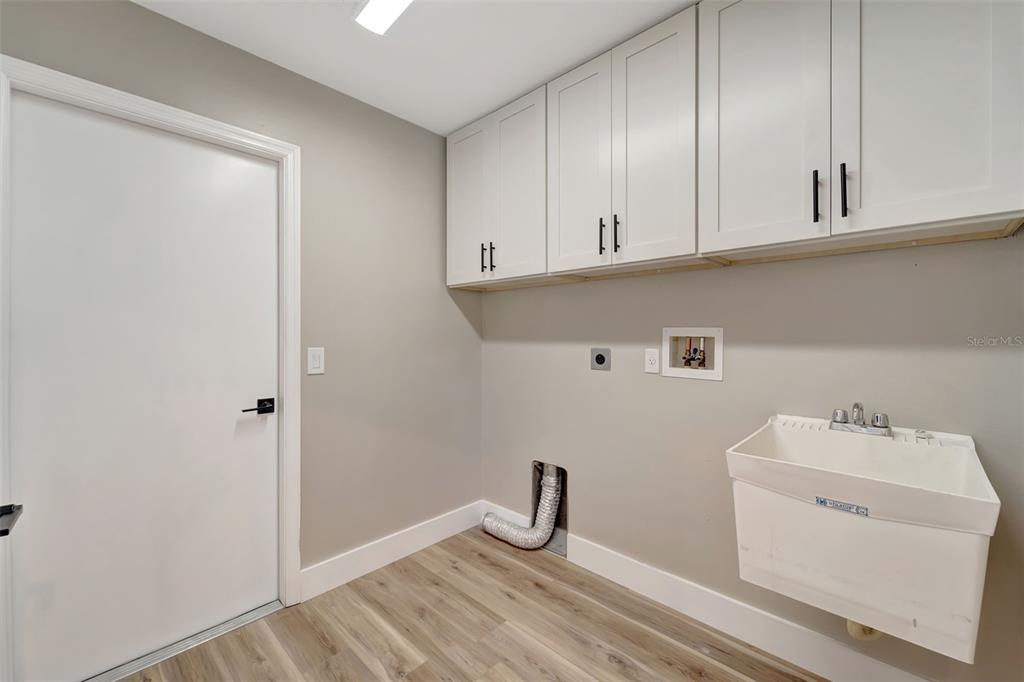 Venice, Florida, 34292, United States, 3 Bedrooms Bedrooms, ,2 BathroomsBathrooms,Residential,For Sale,1932779