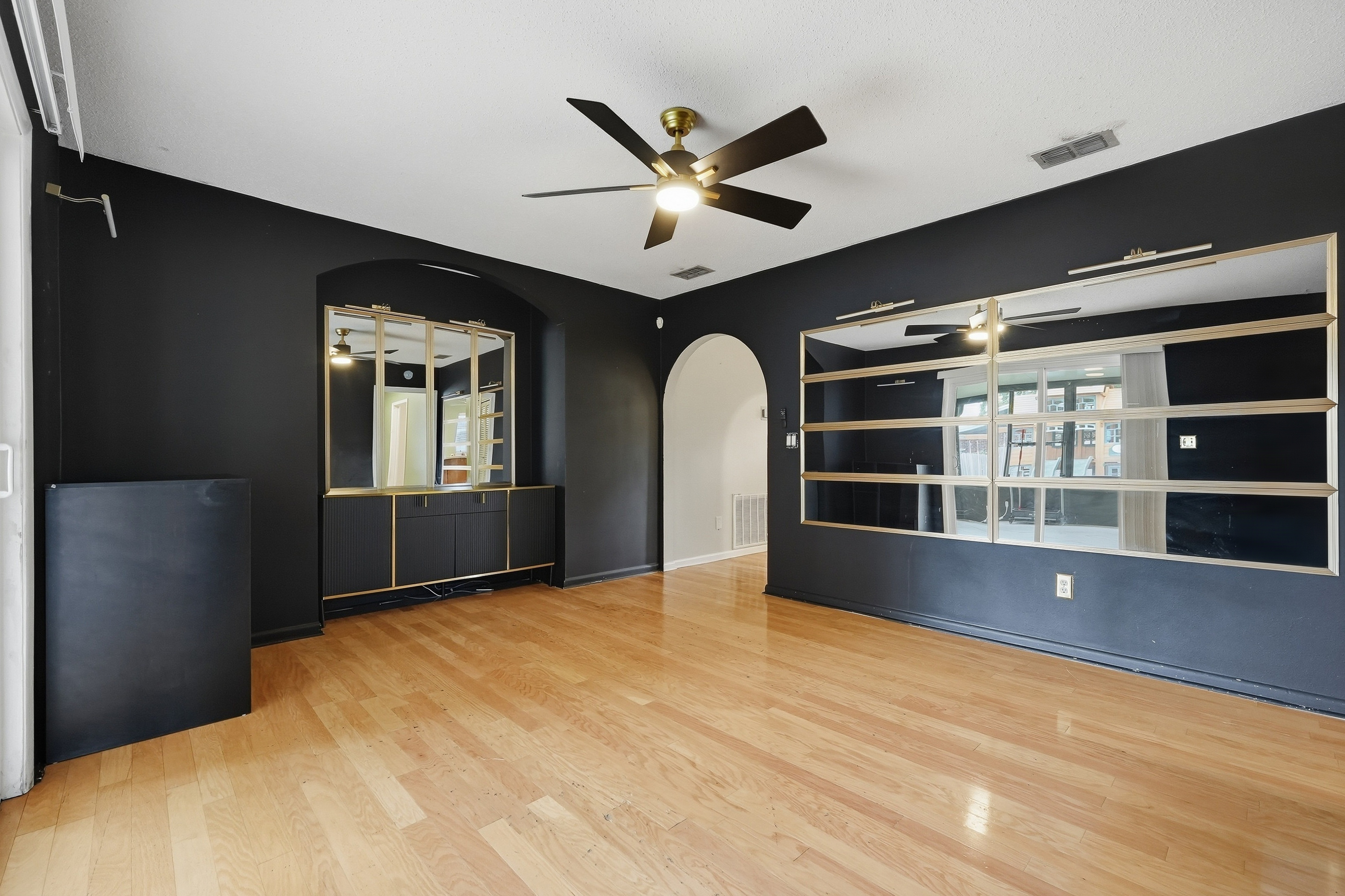  Spacious Living Designed for Indoor and Outdoor Entertaining - 物件實景