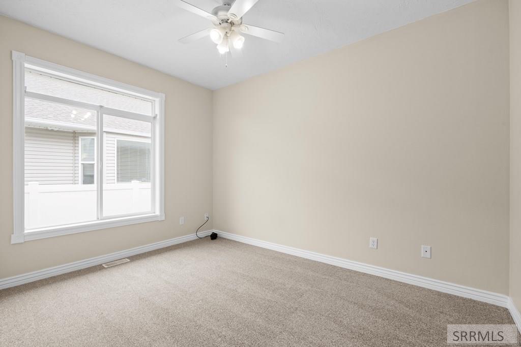 IDAHO FALLS, Idaho, 83402, United States, 5 Bedrooms Bedrooms, ,3 BathroomsBathrooms,Residential,For Sale,1987335