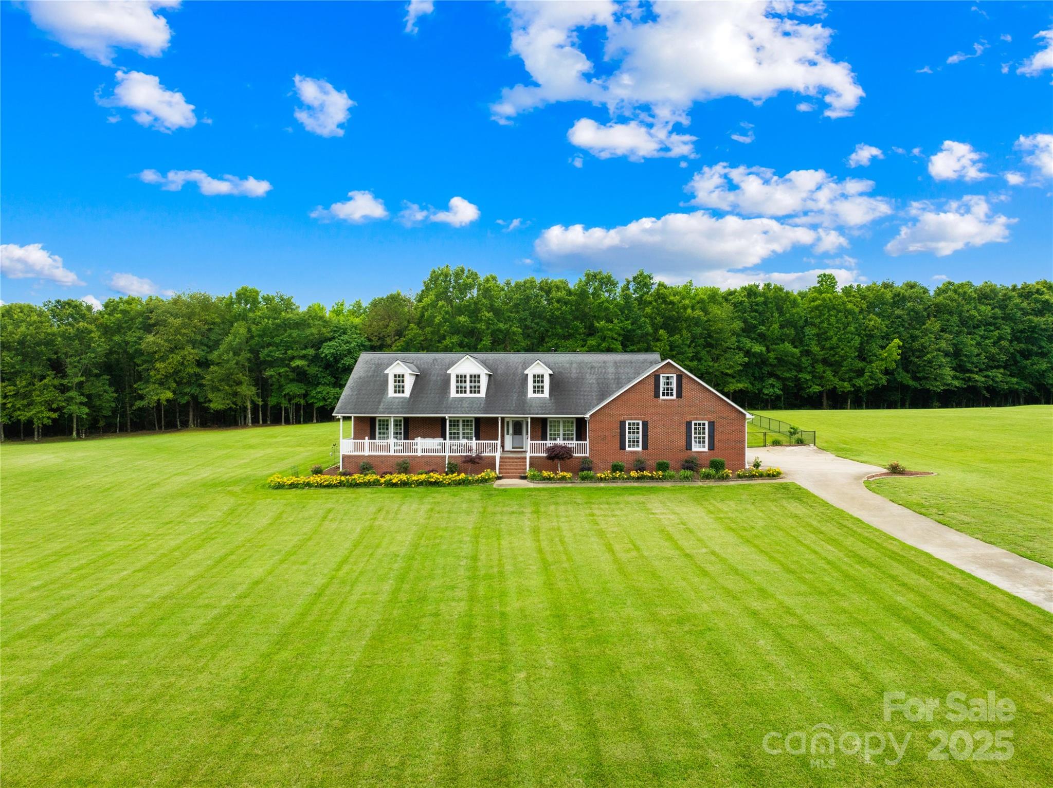 Shelby, North Carolina, 28152, United States, 3 Bedrooms Bedrooms, ,2 BathroomsBathrooms,Residential,For Sale,1847479