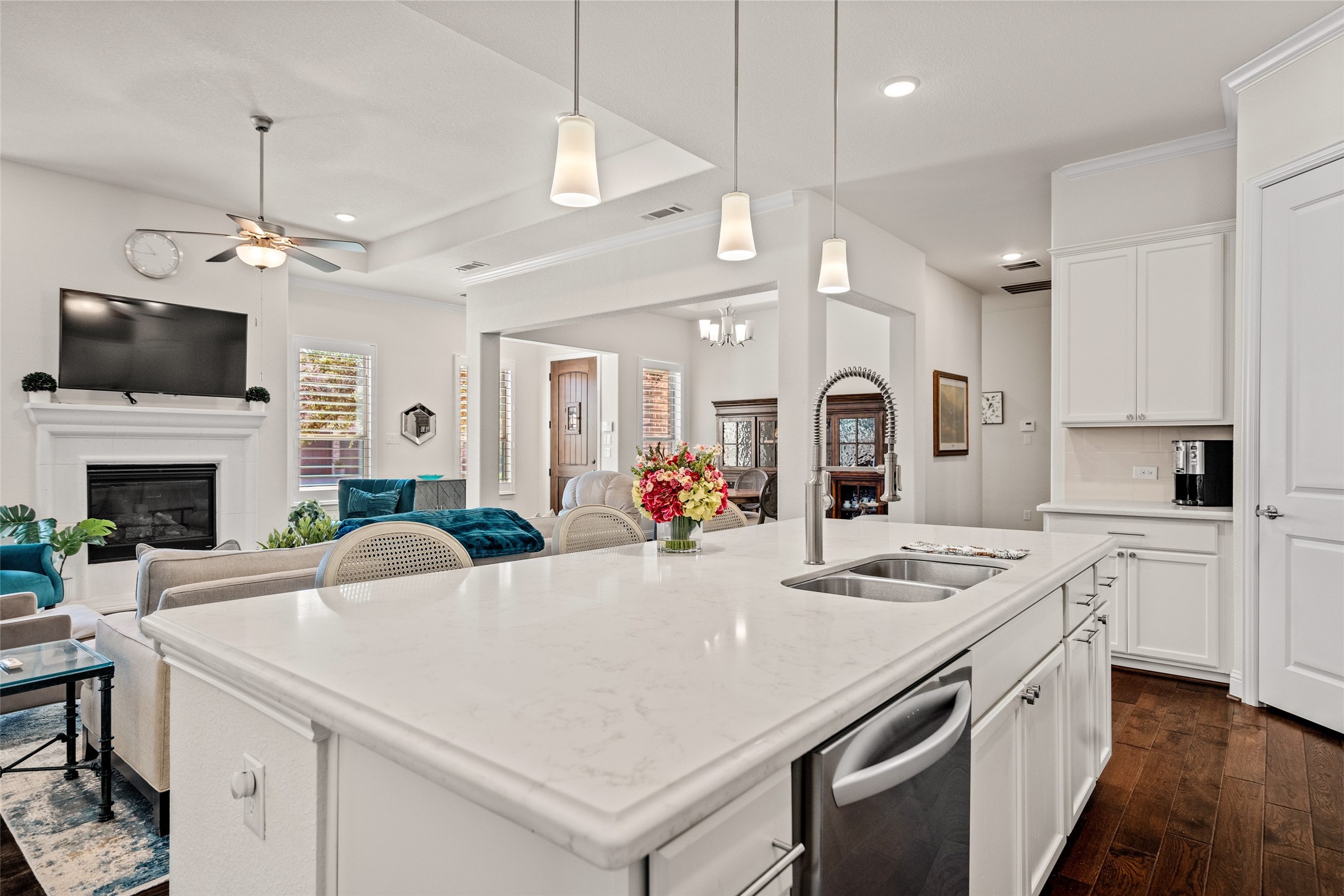 The Colony, Texas, 75056, United States, 3 Bedrooms Bedrooms, ,2 BathroomsBathrooms,Residential,For Sale,1924652