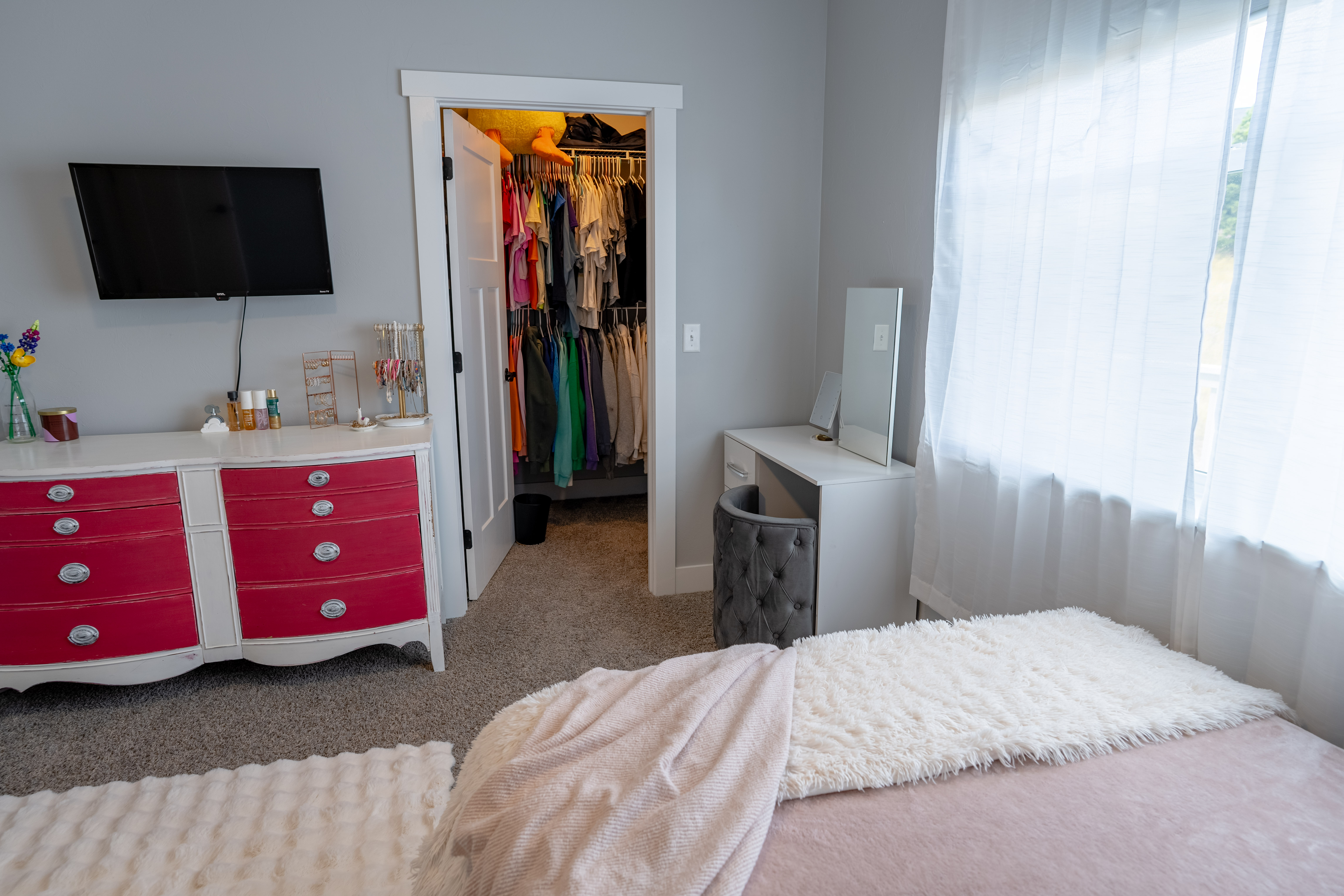 Montana City, Montana, 59634, United States, 8 Bedrooms Bedrooms, ,5 BathroomsBathrooms,Residential,For Sale,1977142