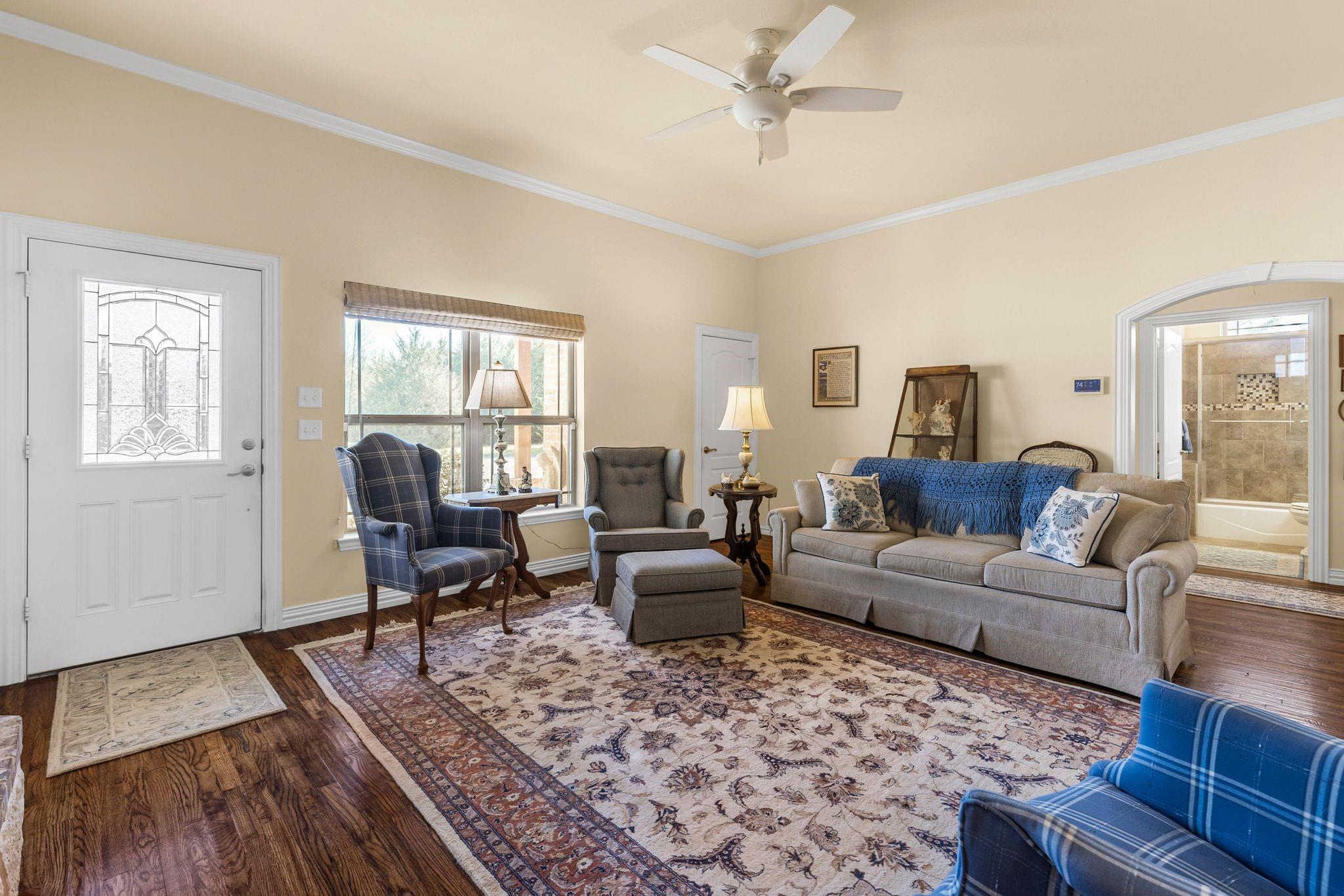 Caddo Mills, Texas, 75135, United States, 4 Bedrooms Bedrooms, ,5 BathroomsBathrooms,Residential,For Sale,1984290