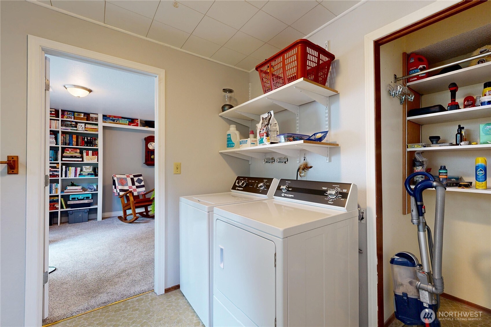 Walla Walla, Washington, 99362, United States, 4 Bedrooms Bedrooms, ,3 BathroomsBathrooms,Residential,For Sale,1918786