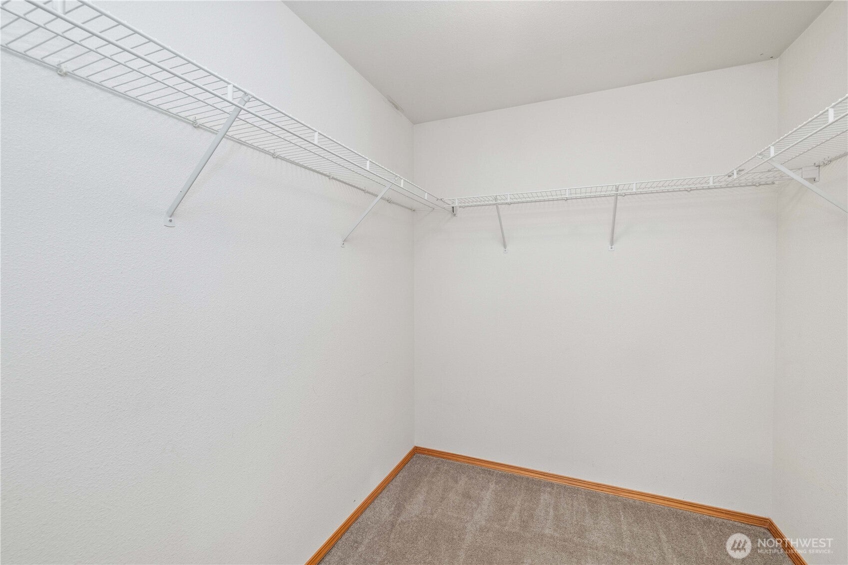 Everett, Washington, 98204, United States, 3 Bedrooms Bedrooms, ,3 BathroomsBathrooms,Residential,For Sale,1930415