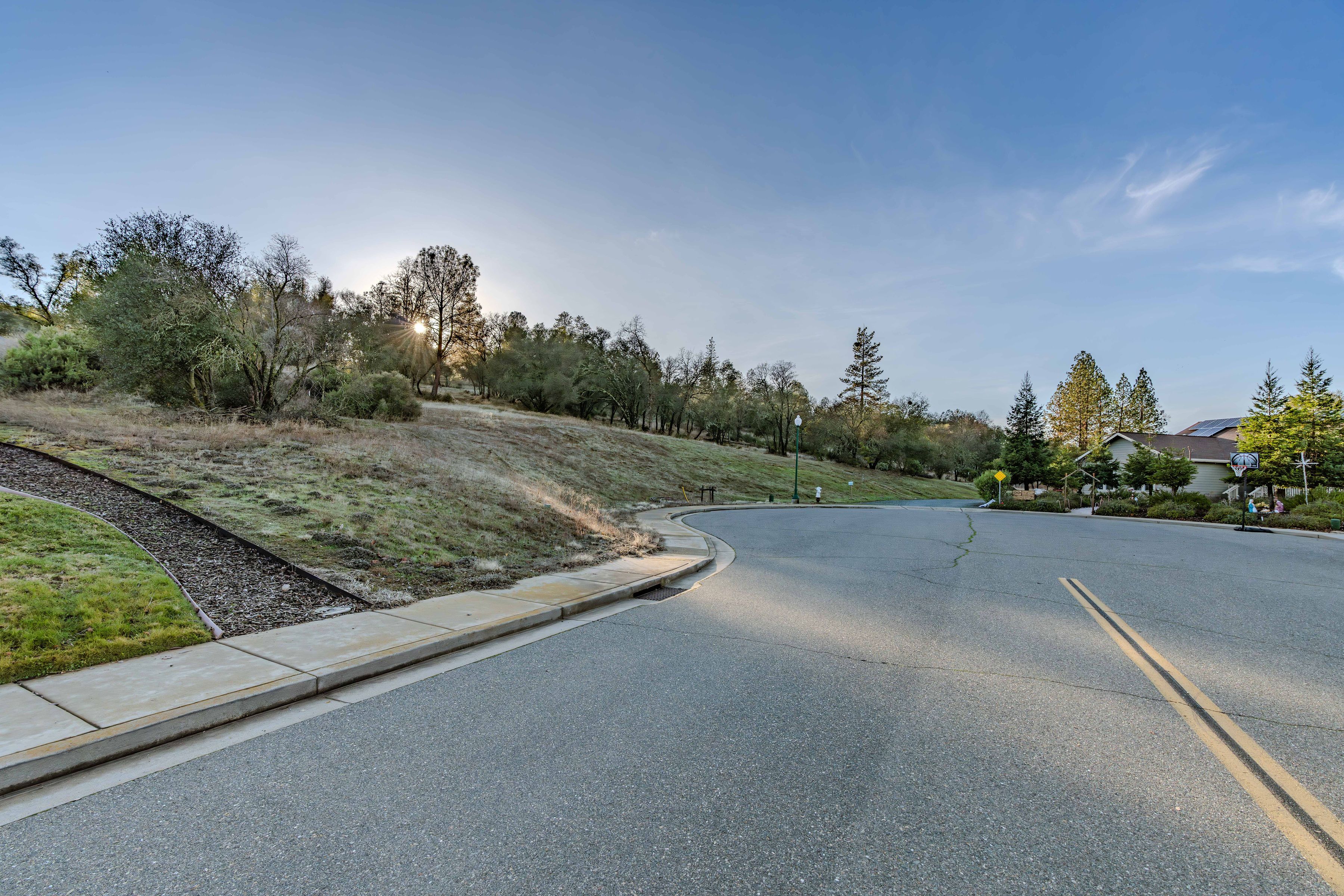  Desirable neighborhood lot ready for development - 物件實景