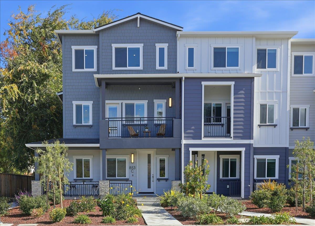 Mountain View, California, 94043, United States, 4 Bedrooms Bedrooms, ,4 BathroomsBathrooms,Residential,For Sale,1989678