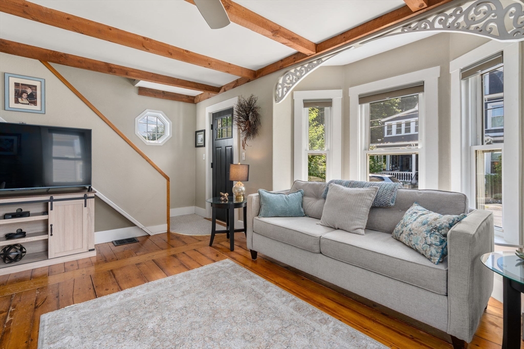 Maynard, Massachusetts, 01754, United States, 3 Bedrooms Bedrooms, ,2 BathroomsBathrooms,Residential,For Sale,1941830