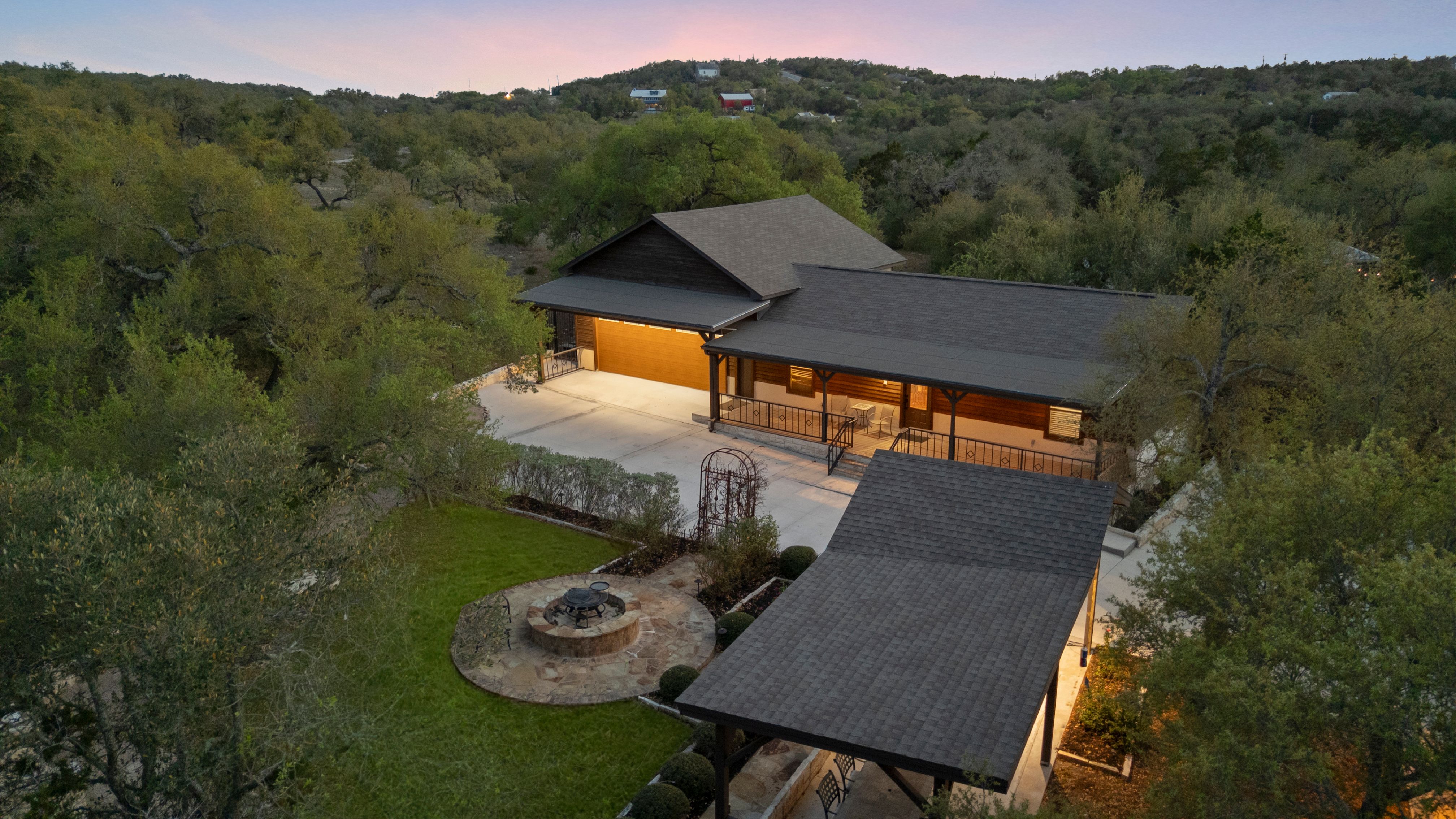  Spring Branch Luxury on 2.3 Acres - 物件實景