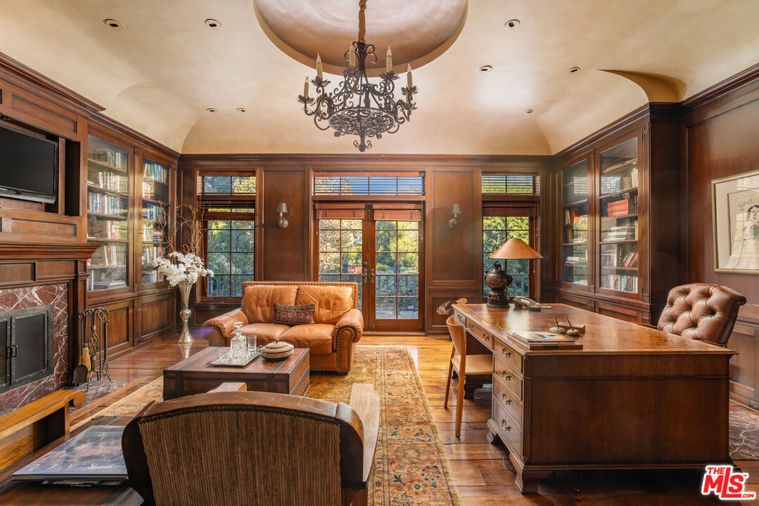 Beverly Hills, California, 90210, United States, 7 Bedrooms Bedrooms, ,9 BathroomsBathrooms,Residential,For Sale,1933482