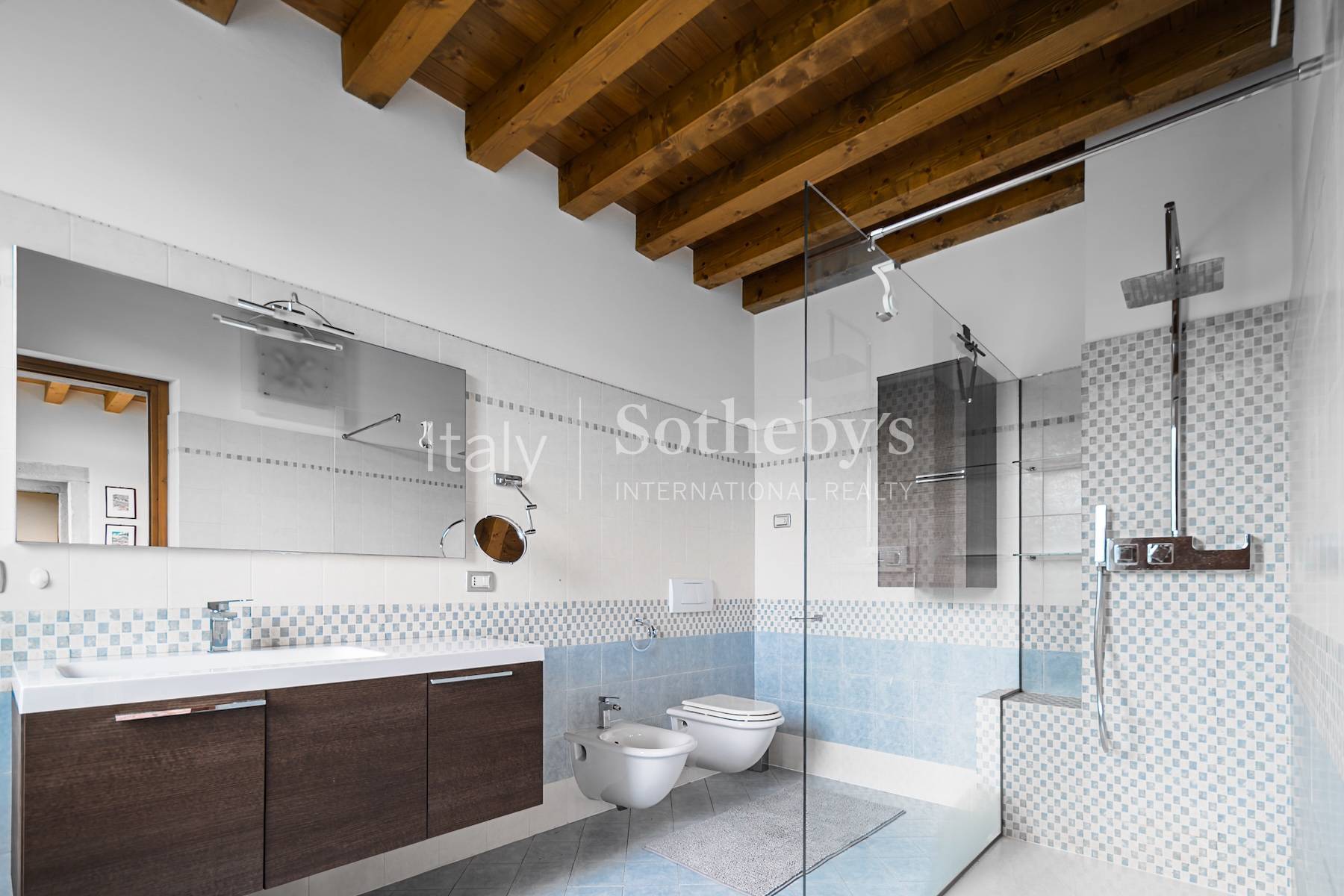  Restored farmhouse with hillside estate - 物件實景