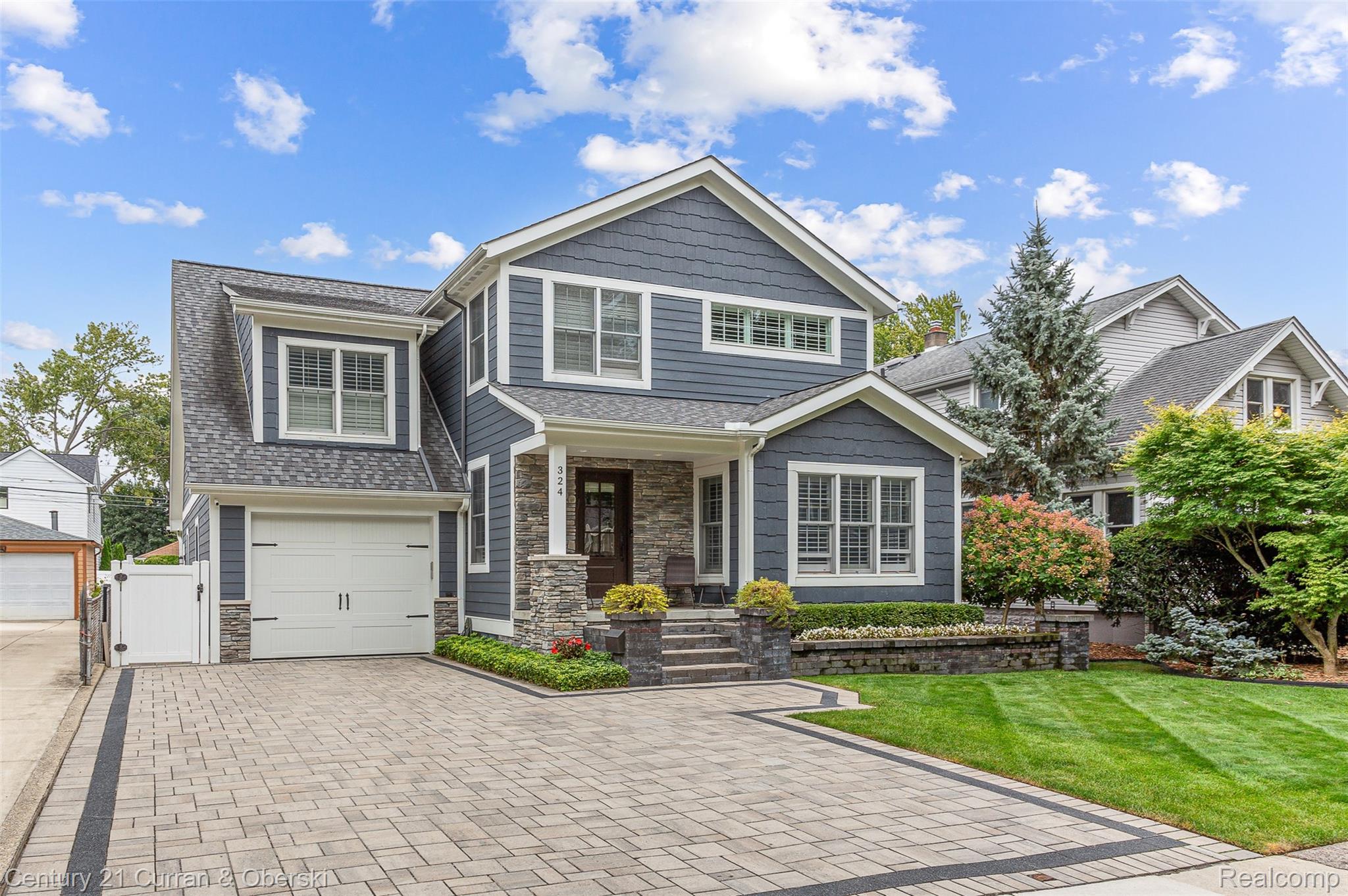 Plymouth, Michigan, 48170, United States, 4 Bedrooms Bedrooms, ,3 BathroomsBathrooms,Residential,For Sale,1941295