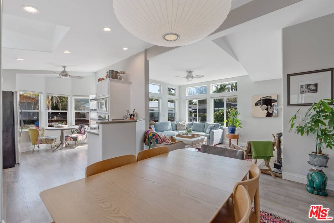 Malibu, California, 90265, United States, 3 Bedrooms Bedrooms, ,2 BathroomsBathrooms,Residential,For Sale,1795303