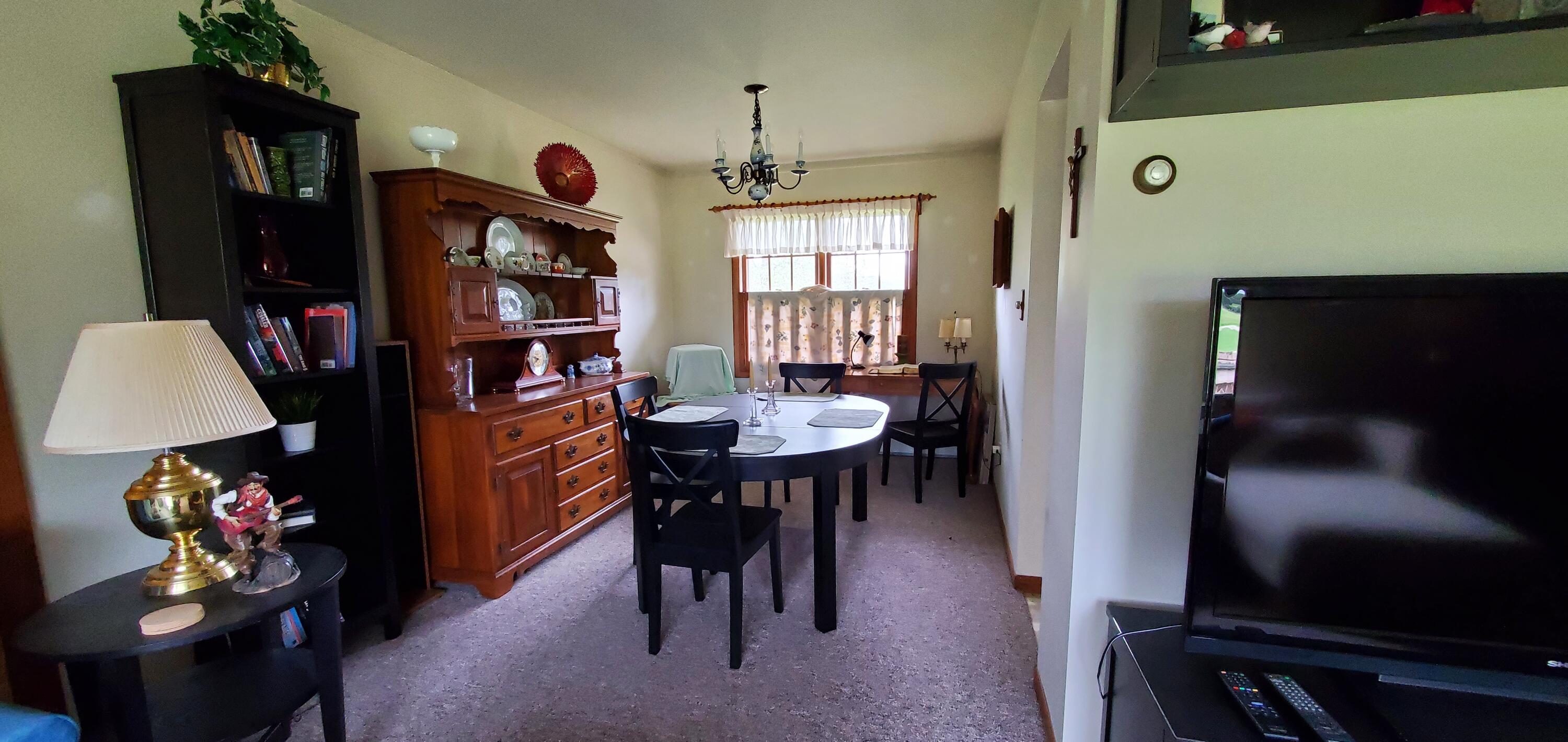 Hessel, Michigan, 49745, United States, 7 Bedrooms Bedrooms, ,3 BathroomsBathrooms,Residential,For Sale,1754020