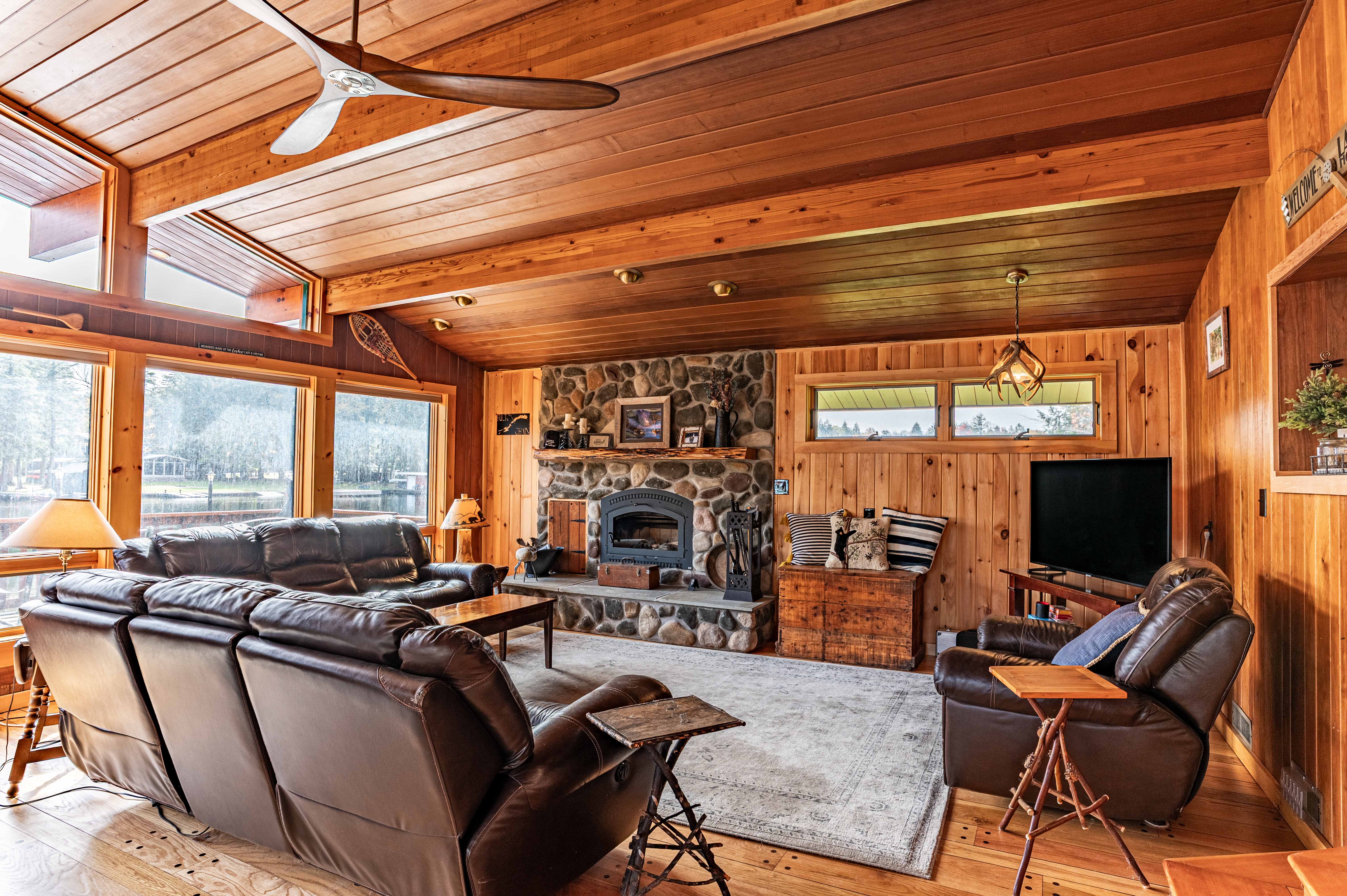 344 Hollywood Rd, Old Forge, NY, 13420 - 物件實景