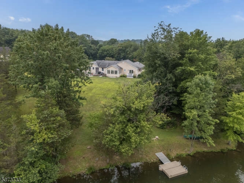 Columbia, New Jersey, 07832, United States, 3 Bedrooms Bedrooms, ,3 BathroomsBathrooms,Residential,For Sale,1977170