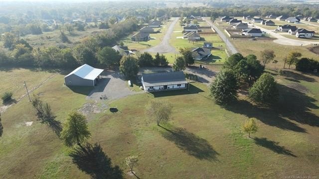 Tahlequah, Oklahoma, 74464, United States, 2 Bedrooms Bedrooms, ,2 BathroomsBathrooms,Residential,For Sale,1977801