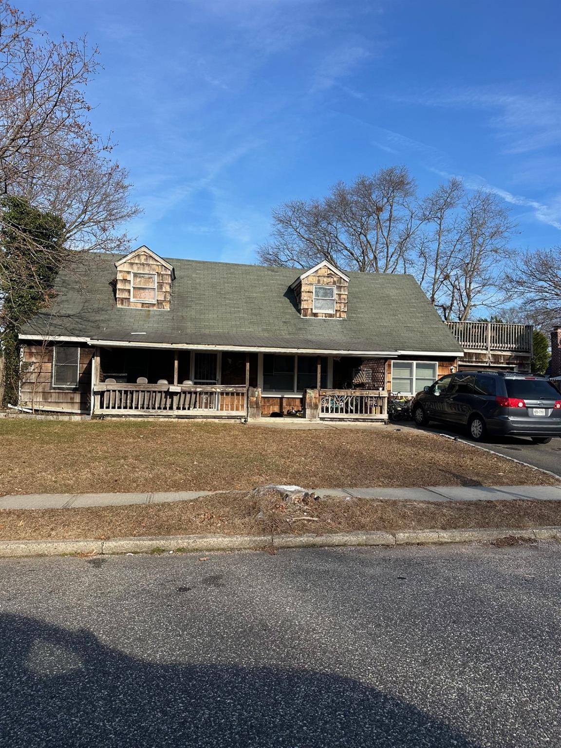 Port Jefferson Station, New York, 11776, United States, 5 Bedrooms Bedrooms, ,2 BathroomsBathrooms,Residential,For Sale,1937148