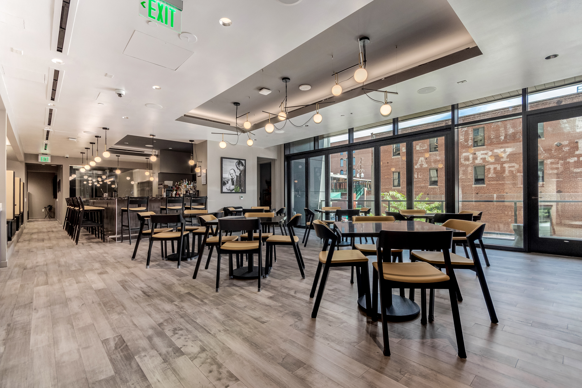  Welcome to luxury living at McGregor Square in the heart of LoDo - 物件實景