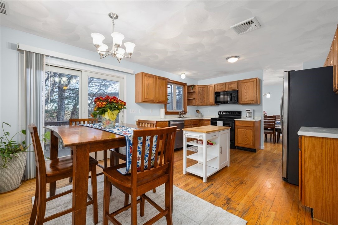 Richmond, Rhode Island, 02898, United States, 3 Bedrooms Bedrooms, ,3 BathroomsBathrooms,Residential,For Sale,1996089