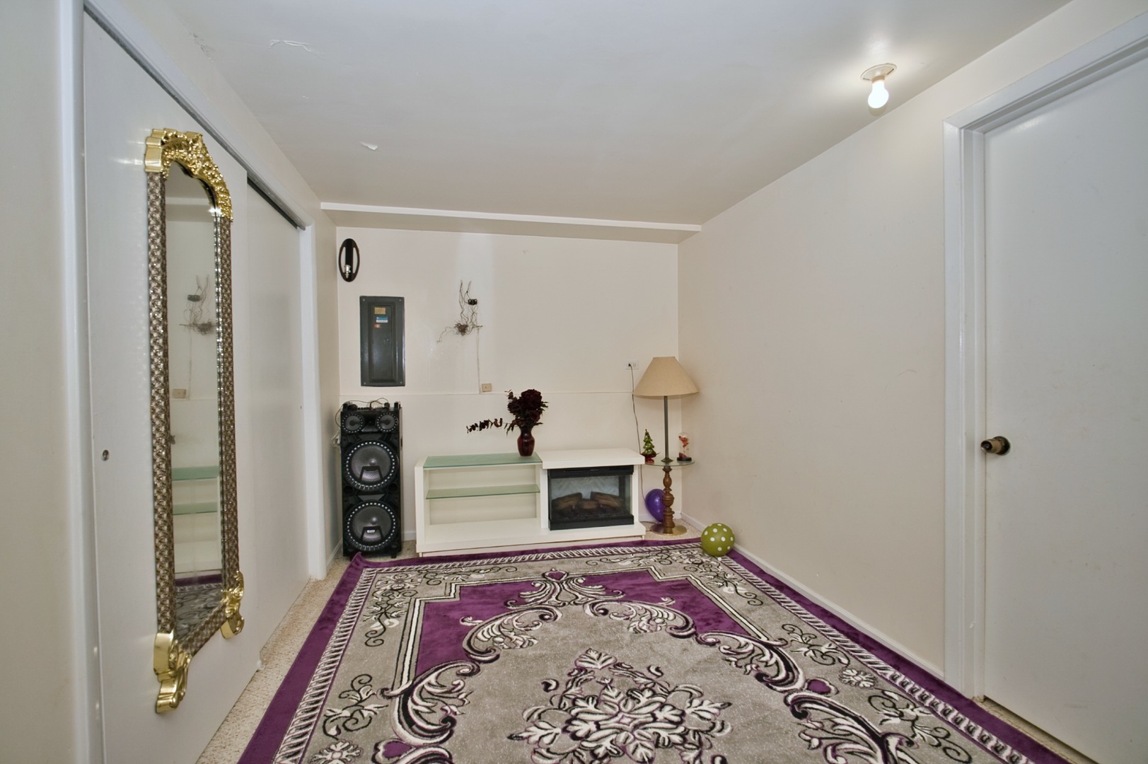 Skokie, Illinois, 60076, United States, 4 Bedrooms Bedrooms, ,3 BathroomsBathrooms,Residential,For Sale,2010022