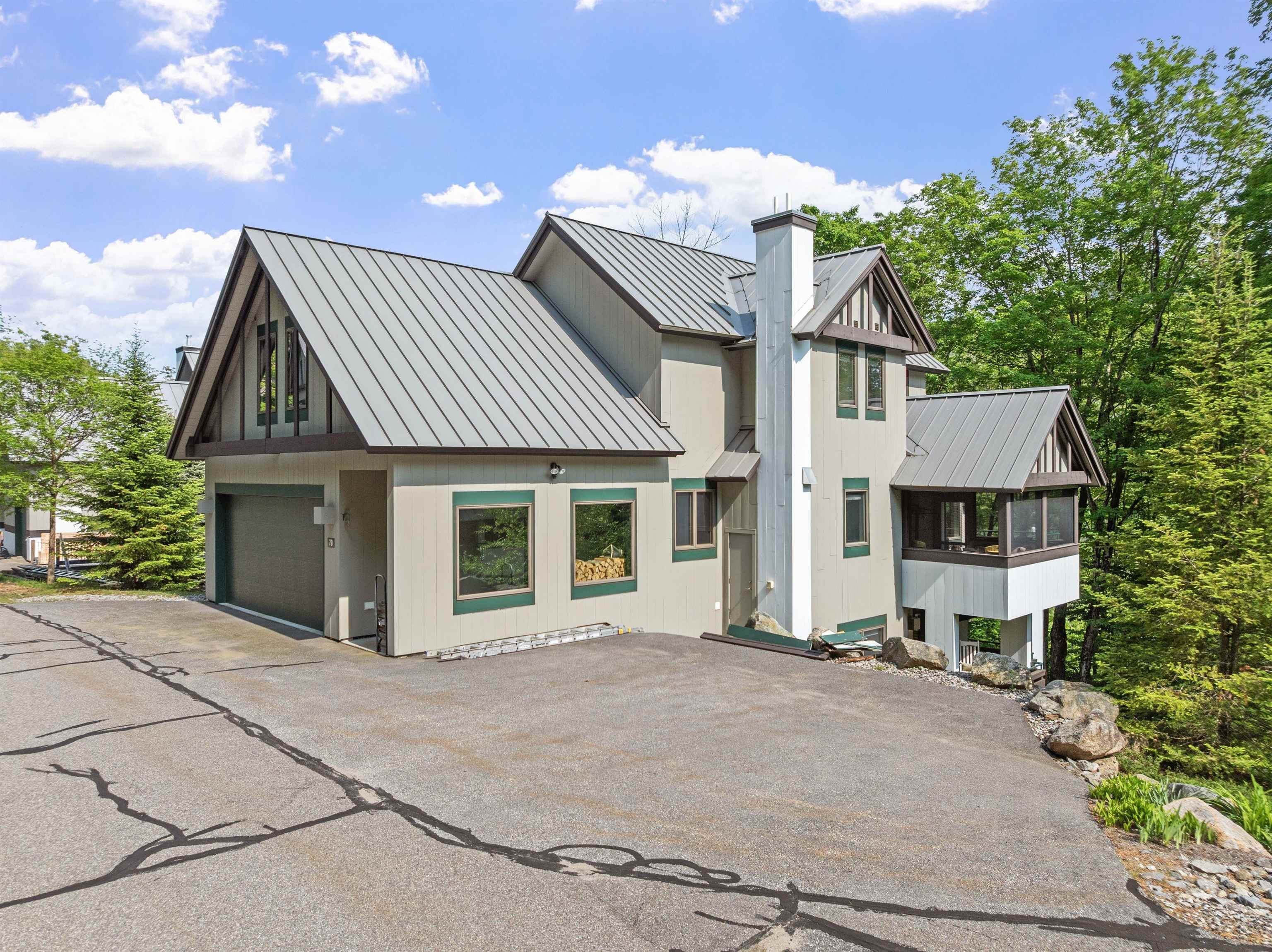 Lincoln, New Hampshire, 03251, United States, 5 Bedrooms Bedrooms, ,3 BathroomsBathrooms,Residential,For Sale,1981884