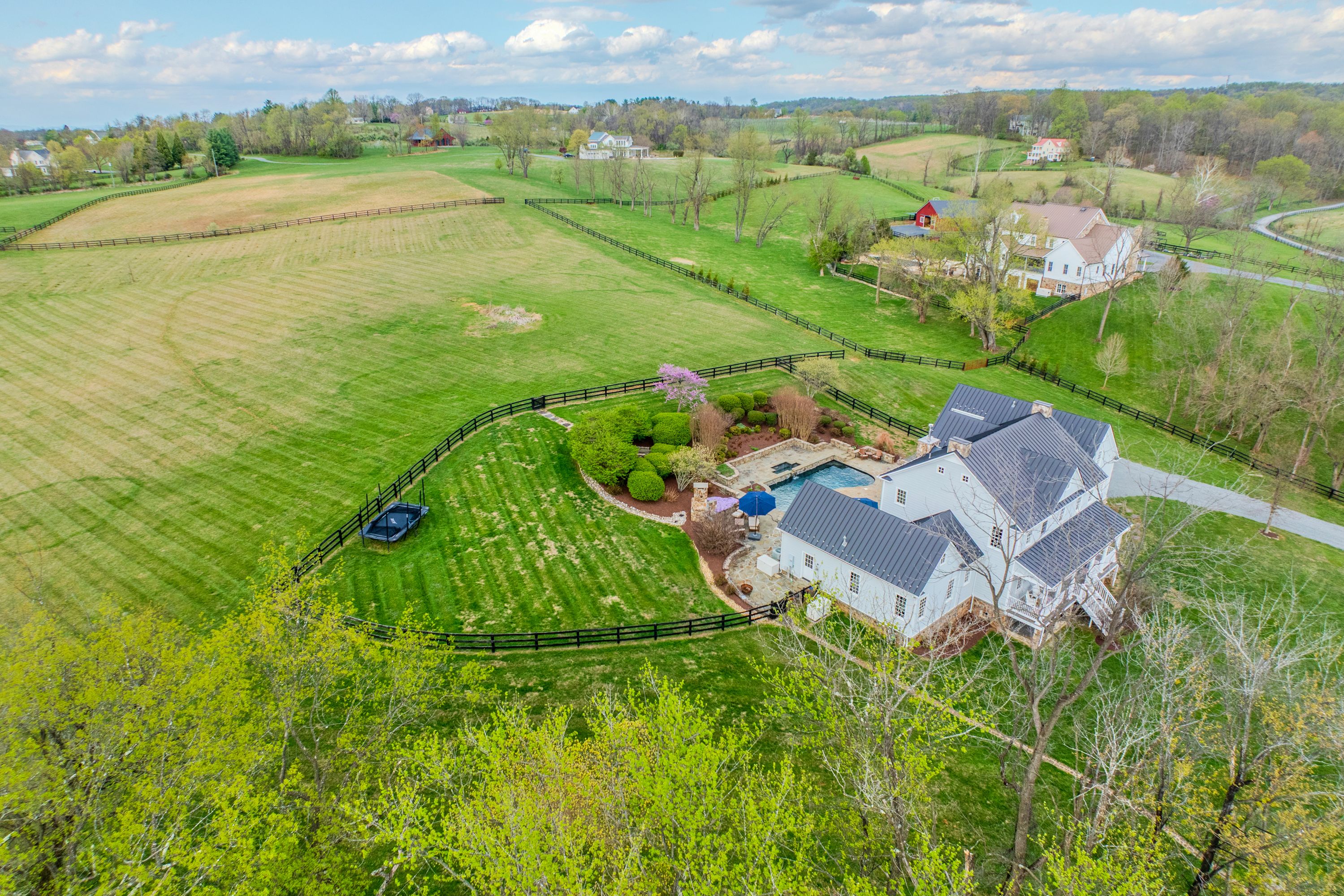  15718 Old Waterford Road, Paeonian Springs, VA, 20129 - 物件實景