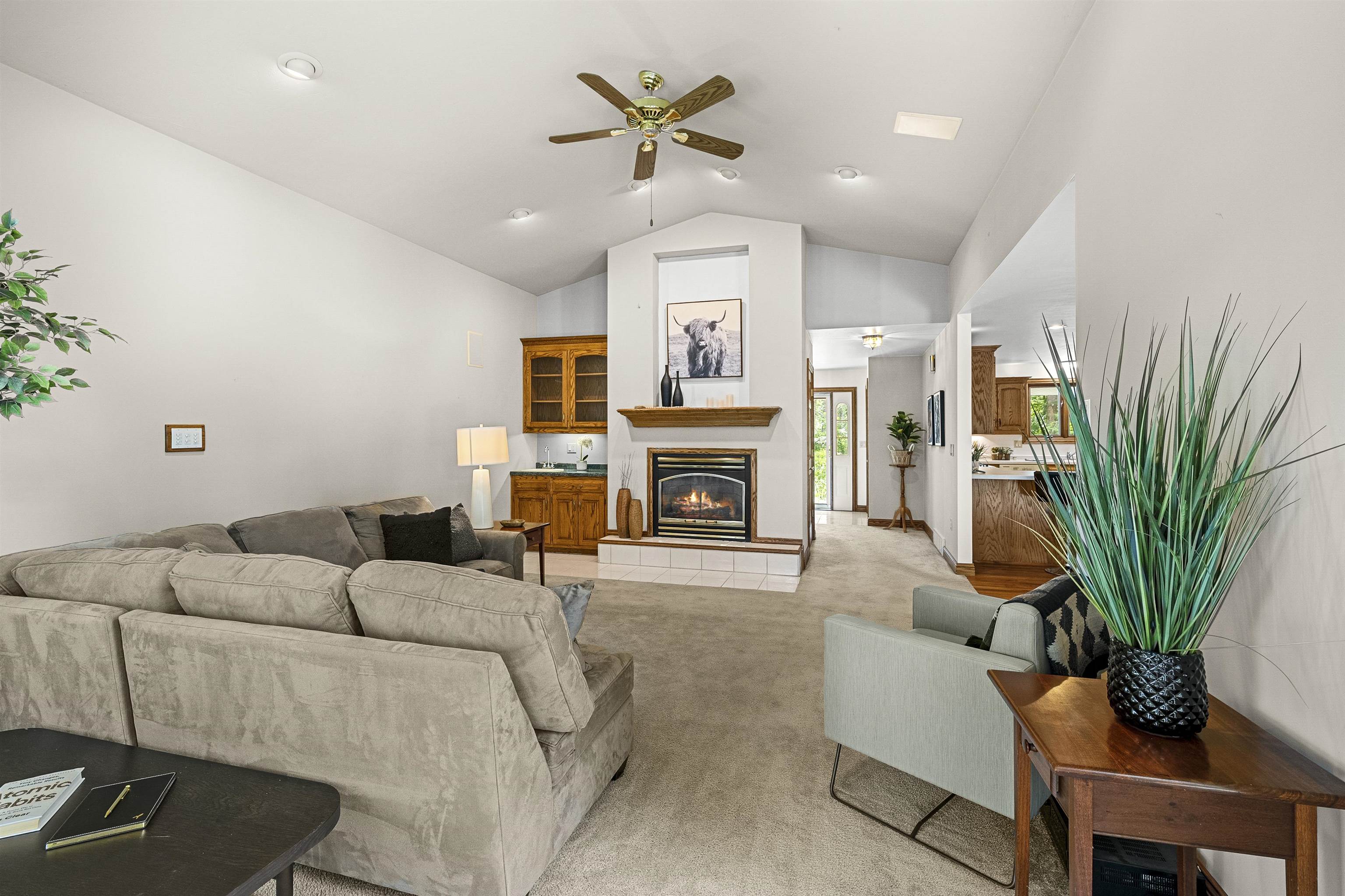 SUAMICO, Wisconsin, 54173, United States, 3 Bedrooms Bedrooms, ,4 BathroomsBathrooms,Residential,For Sale,1911099