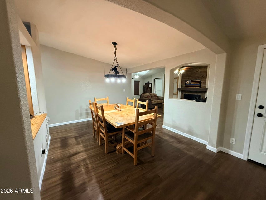 Wittmann, Arizona, 85361, United States, 4 Bedrooms Bedrooms, ,3 BathroomsBathrooms,Residential,For Sale,2009240