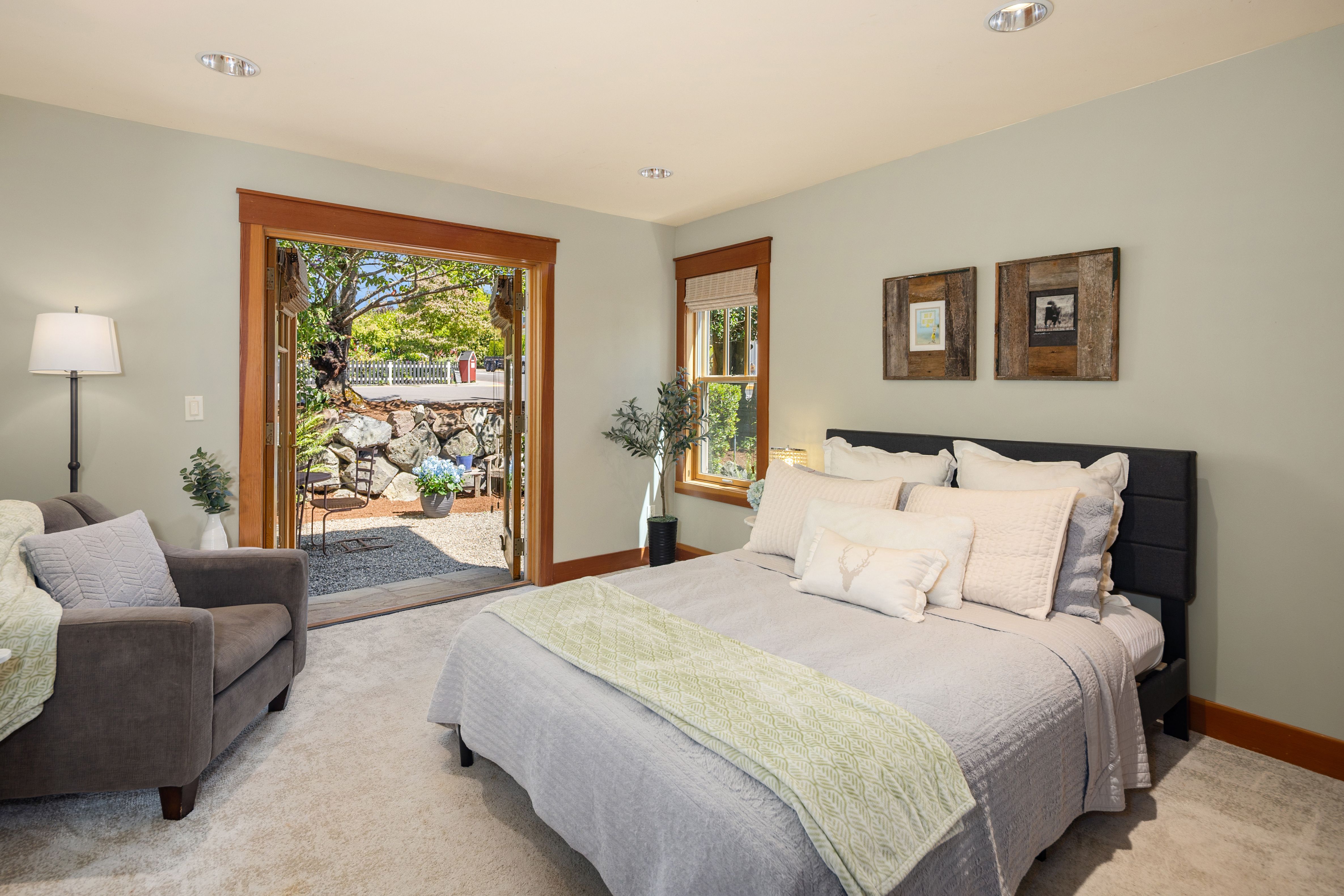  421 2nd St W, Kirkland, WA 98033 - 物件實景