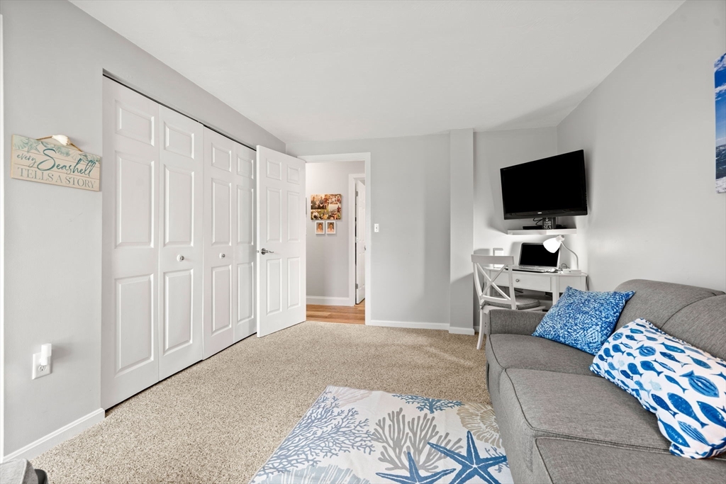 Plymouth, Massachusetts, 02360, United States, 2 Bedrooms Bedrooms, ,2 BathroomsBathrooms,Residential,For Sale,1917487
