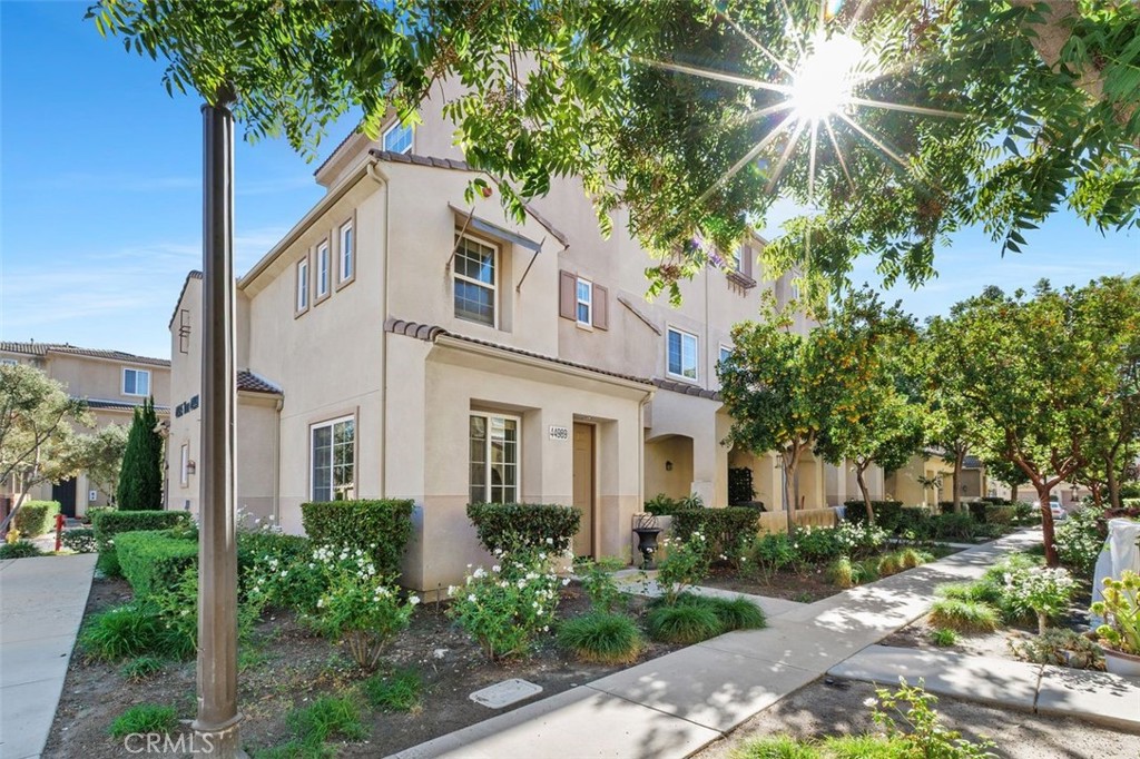 Temecula, California, 92592, United States, 3 Bedrooms Bedrooms, ,3 BathroomsBathrooms,Residential,For Sale,1970519