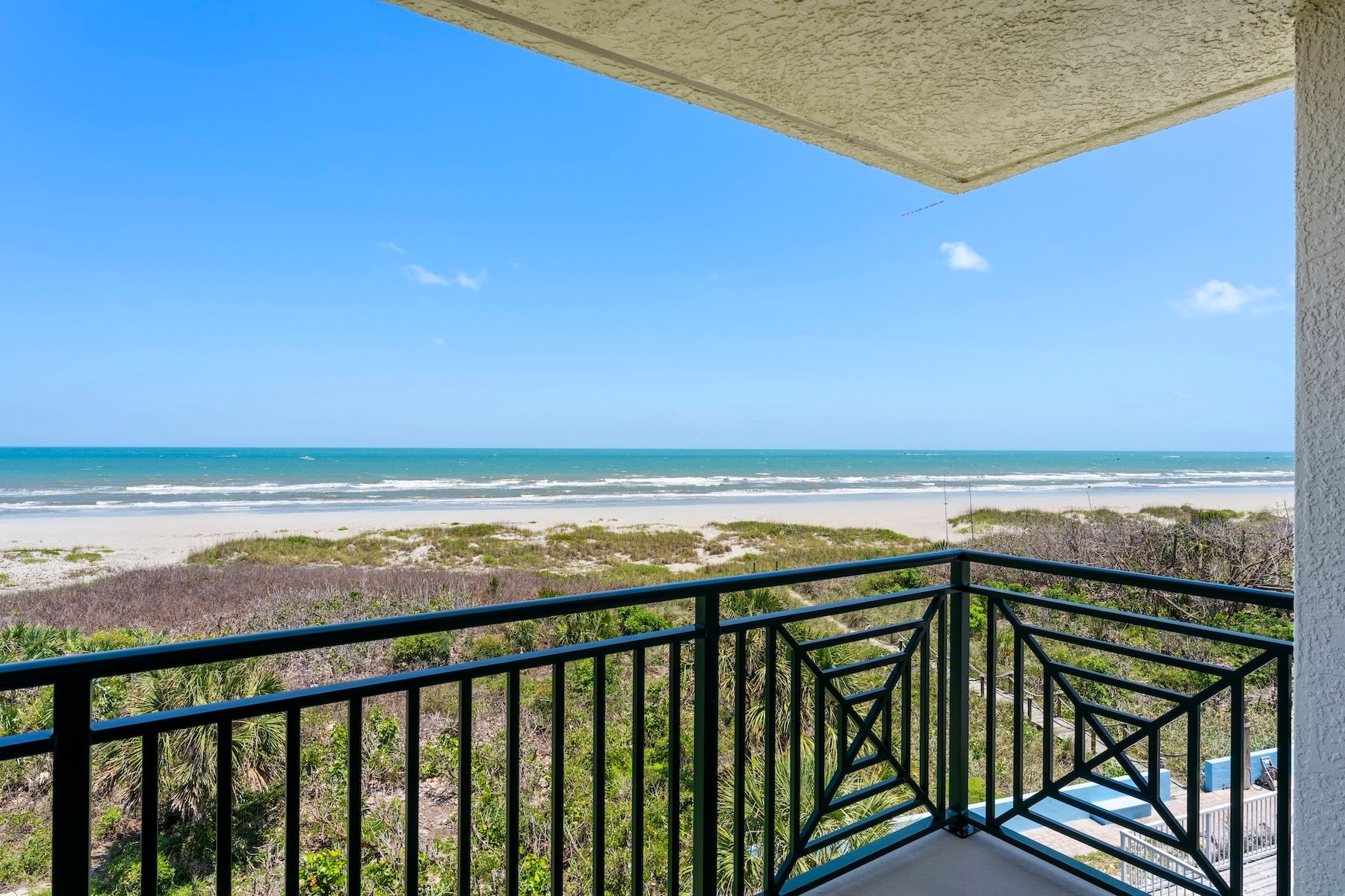  443 Johnson Avenue, #402, Cape Canaveral, FL, 32920 - 物件實景