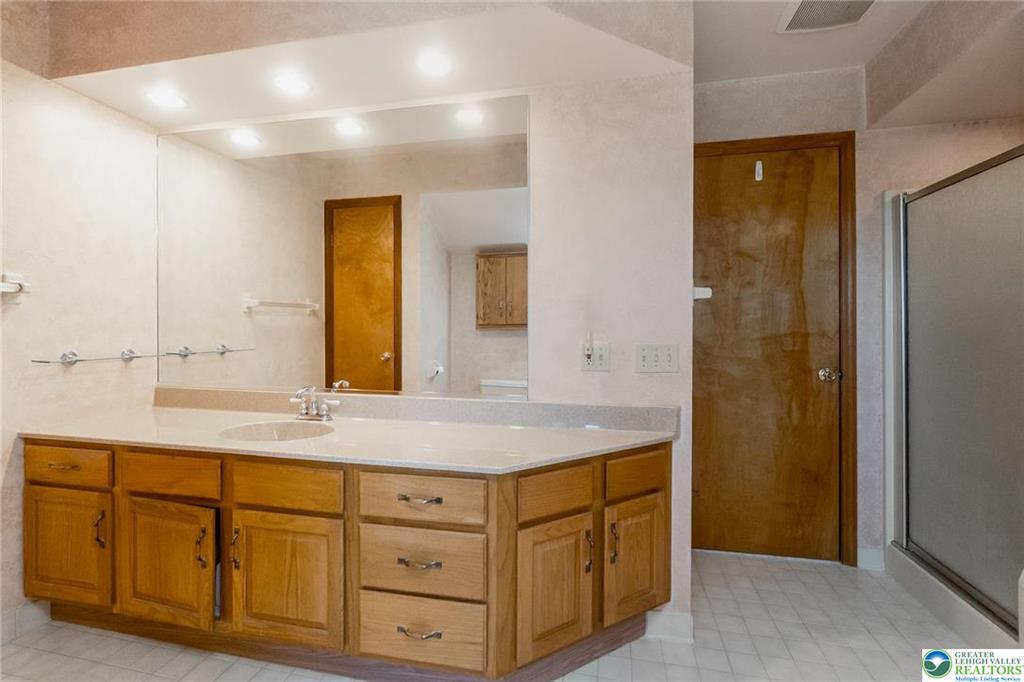 New Tripoli, Pennsylvania, 18066-2432, United States, 3 Bedrooms Bedrooms, ,3 BathroomsBathrooms,Residential,For Sale,1945015