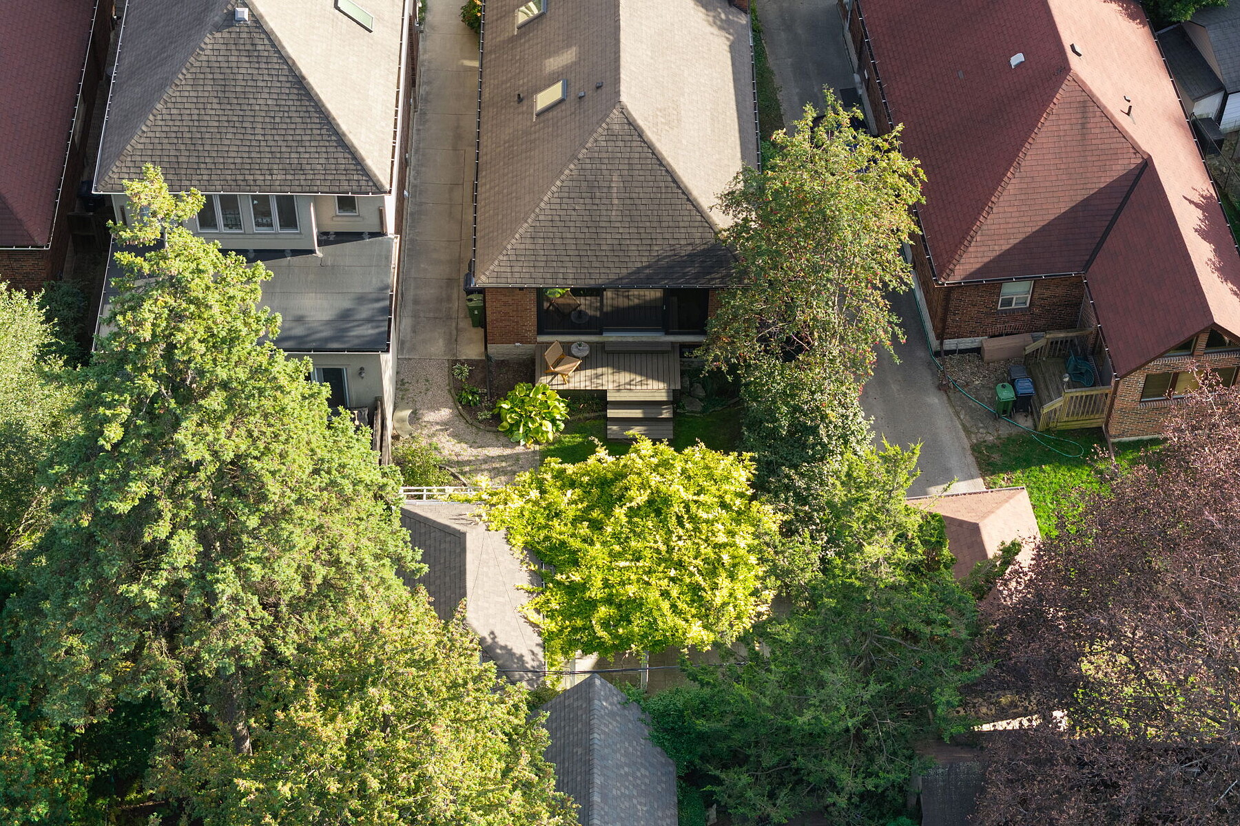  16 Sunnybrook Rd - 物件實景