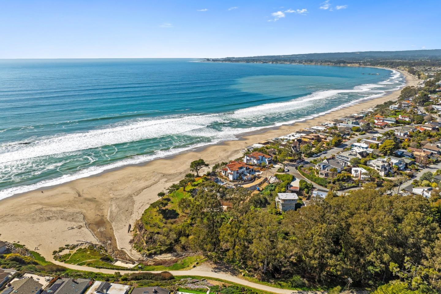 Aptos, California, 95003, United States, 5 Bedrooms Bedrooms, ,3 BathroomsBathrooms,Residential,For Sale,1847645