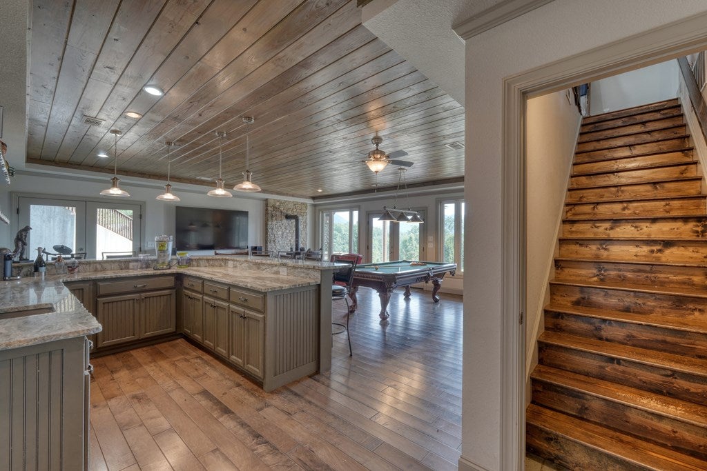 Hiawassee, Georgia, 30546, United States, 3 Bedrooms Bedrooms, ,4 BathroomsBathrooms,Residential,For Sale,1721105