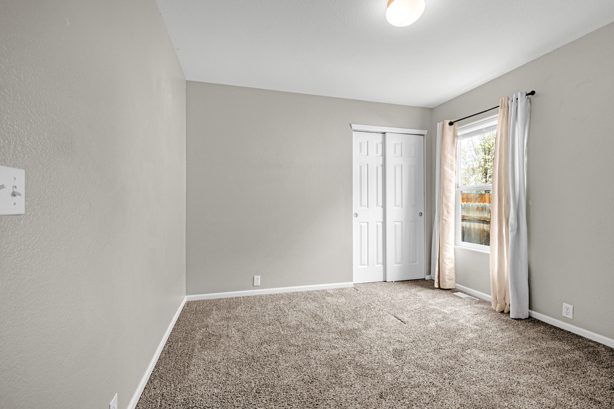  Amazing main level living opportunity in desirable Ridgeview at Stetson Hills - 物件實景