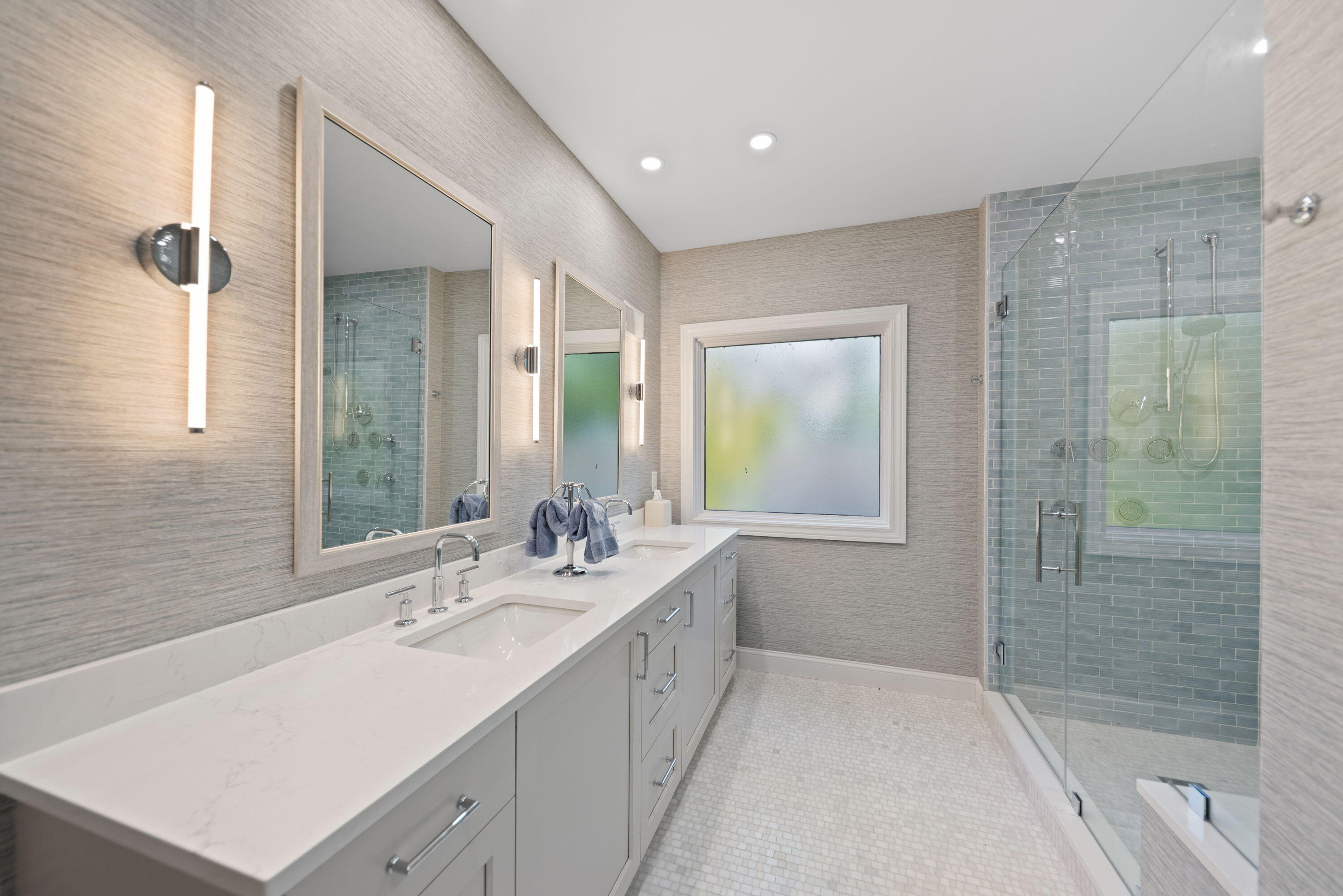 New Buffalo, Michigan, 49117, United States, 4 Bedrooms Bedrooms, ,3 BathroomsBathrooms,Residential,For Sale,1987868