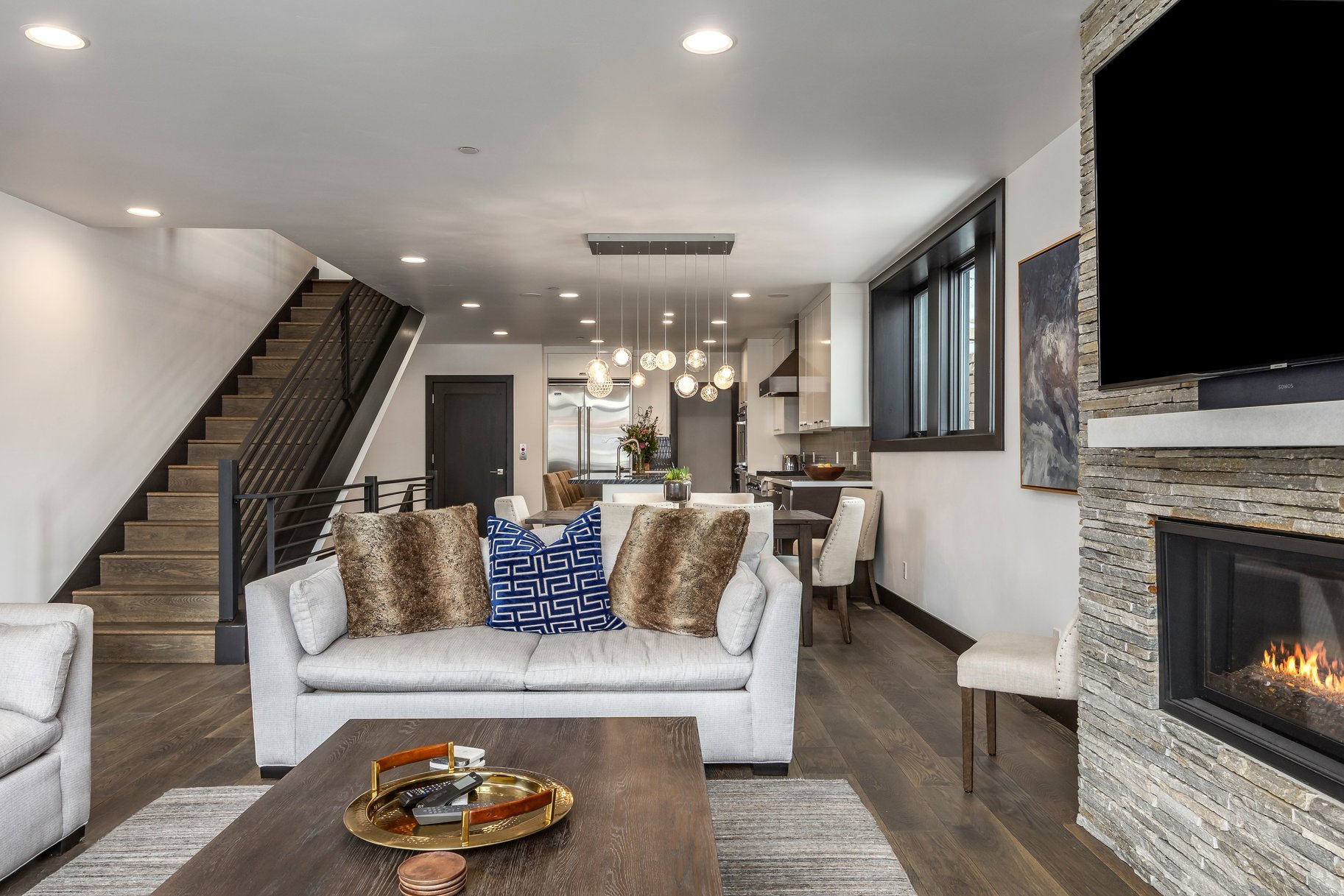  Luxury 5-Bedroom Old Town Home steps from Quit ’N Time Run - 物件實景
