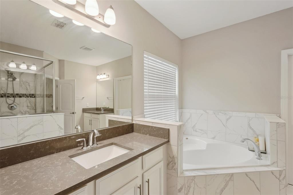 Bradenton, Florida, 34211, United States, 6 Bedrooms Bedrooms, ,4 BathroomsBathrooms,Residential,For Sale,1692676